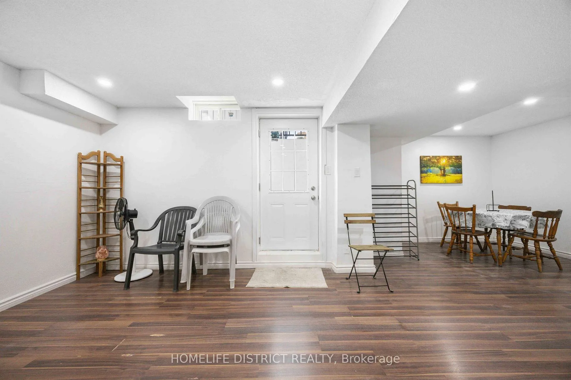 Photo 9 of 579 Sheppard Avenue, Pickering, Woodlands — HOMEH