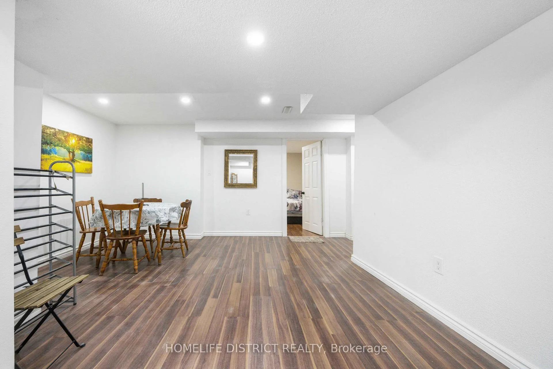 Photo 12 of 579 Sheppard Avenue, Pickering, Woodlands — HOMEH