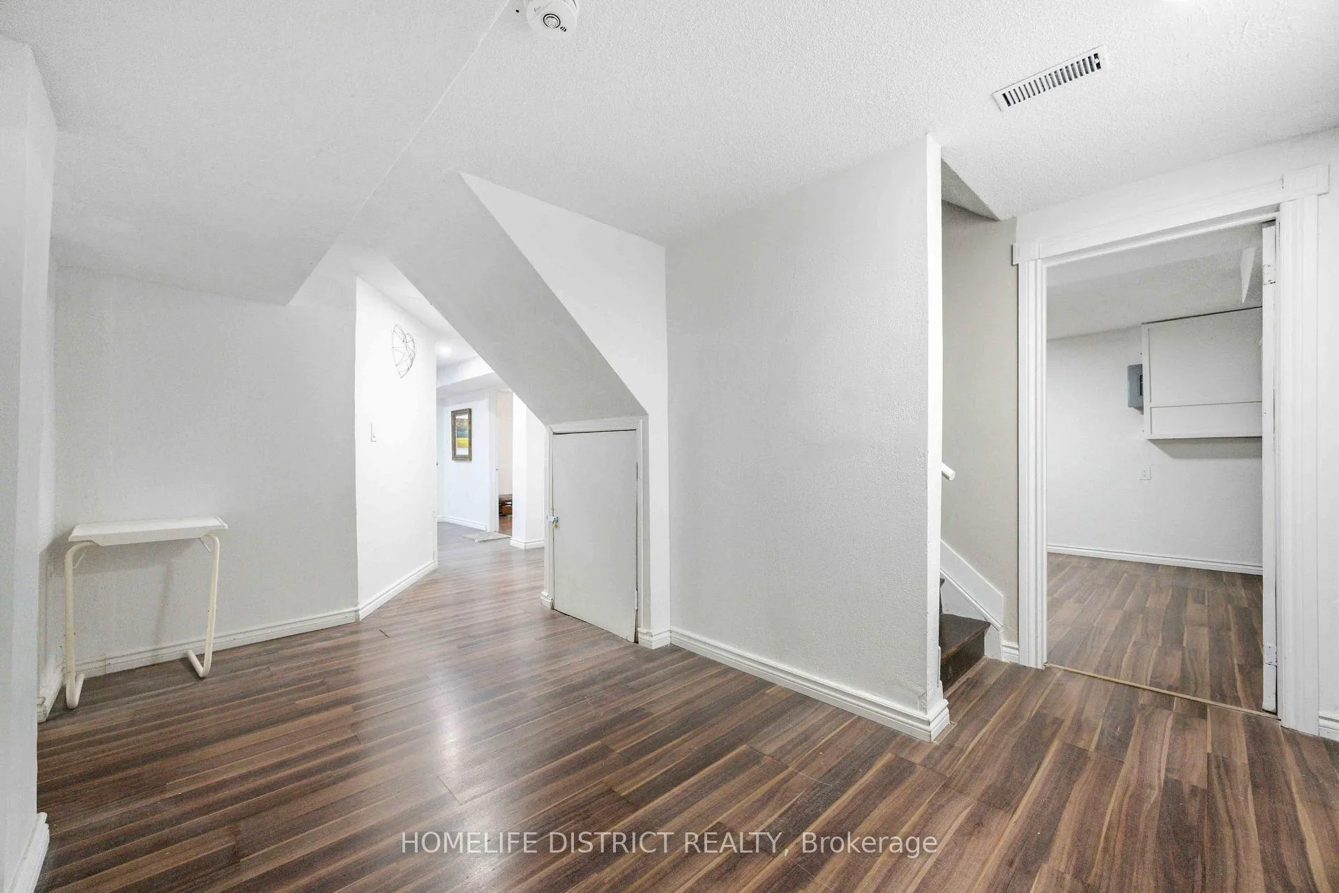 Photo 14 of 579 Sheppard Avenue, Pickering, Woodlands — HOMEH
