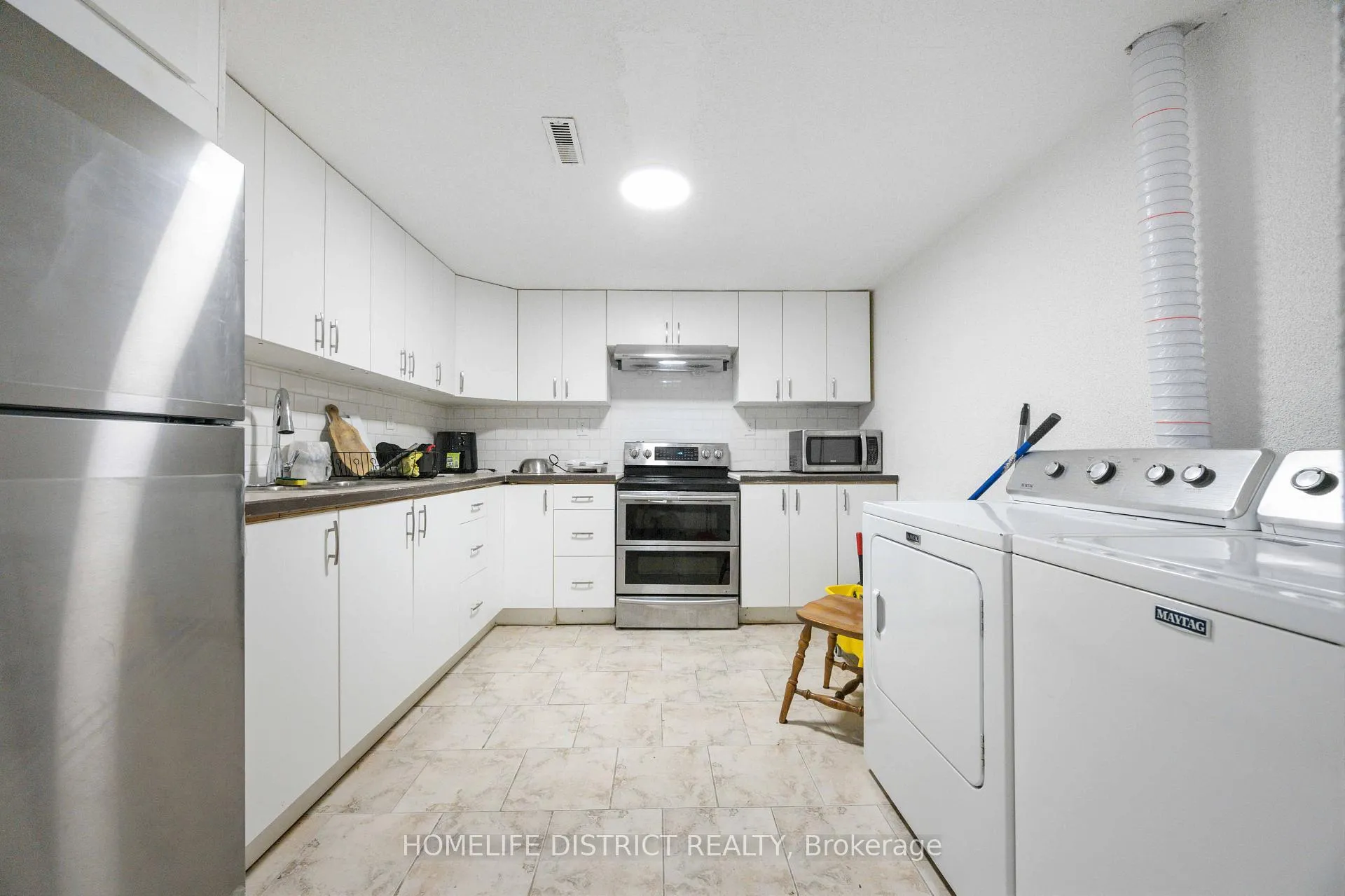 Photo 16 of 579 Sheppard Avenue, Pickering, Woodlands — HOMEH