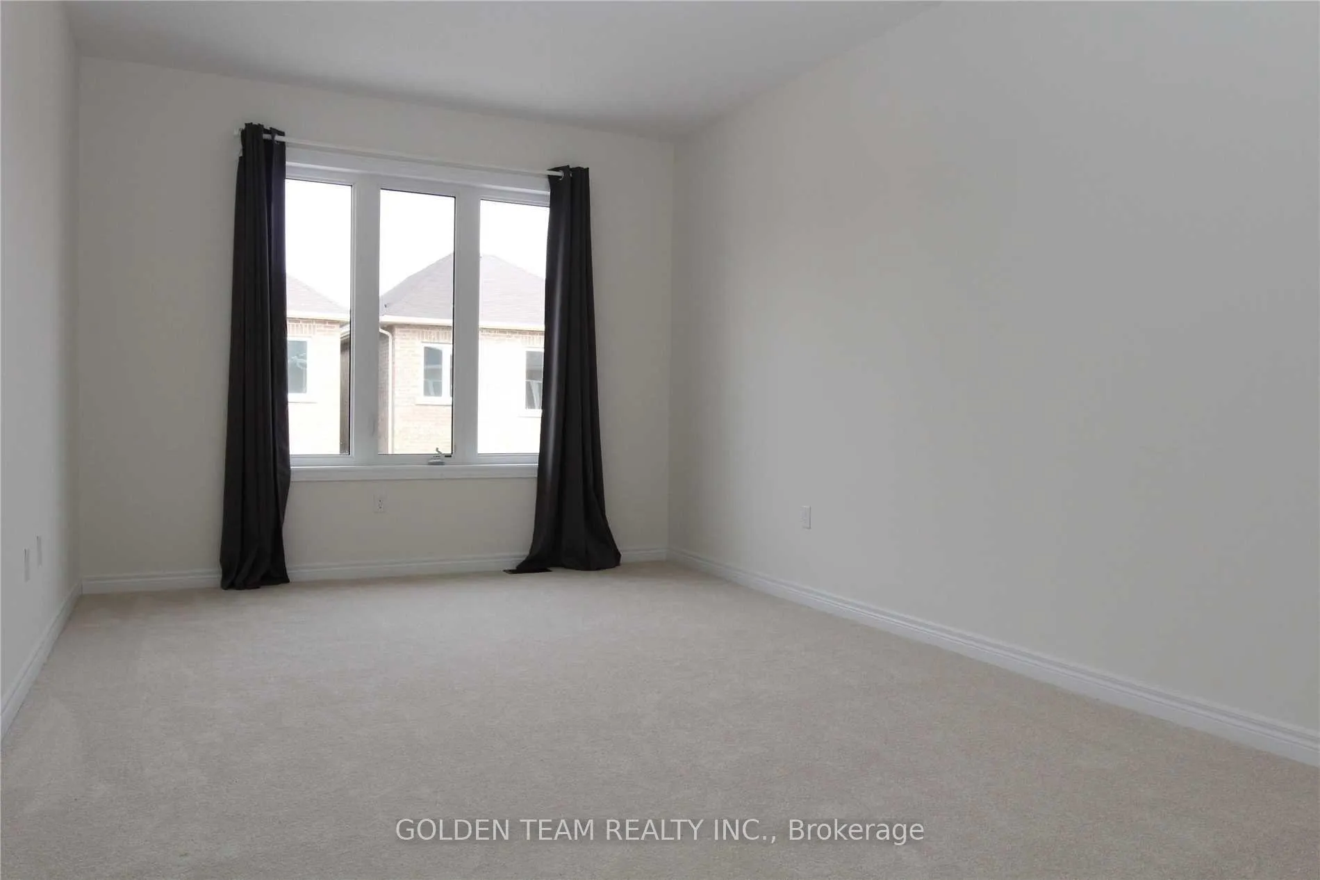 Photo 10 of 14 Titan Trail, Markham, Cedarwood — HOMEH