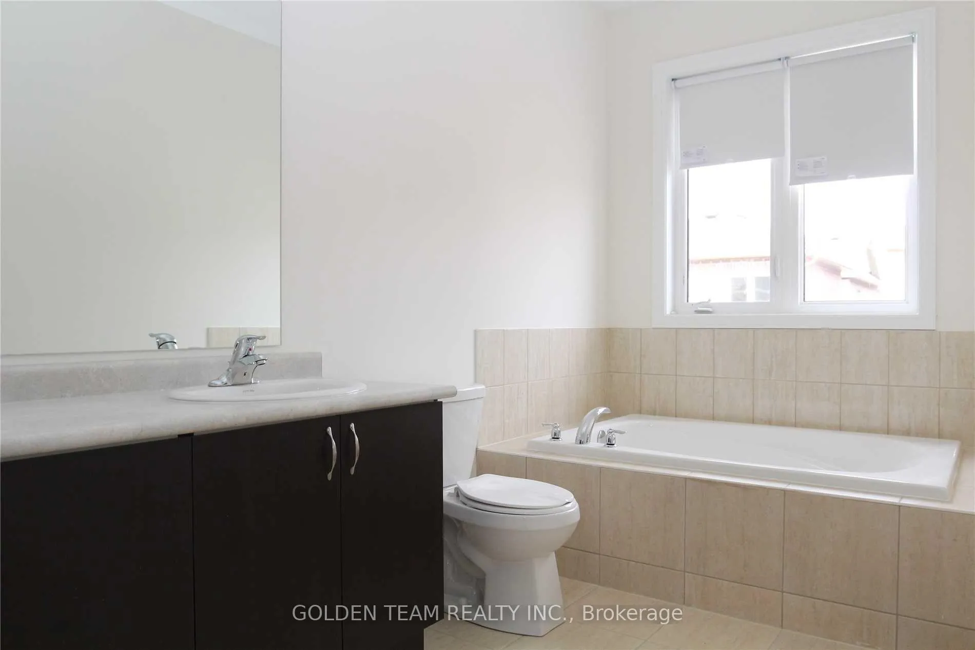 Photo 11 of 14 Titan Trail, Markham, Cedarwood — HOMEH
