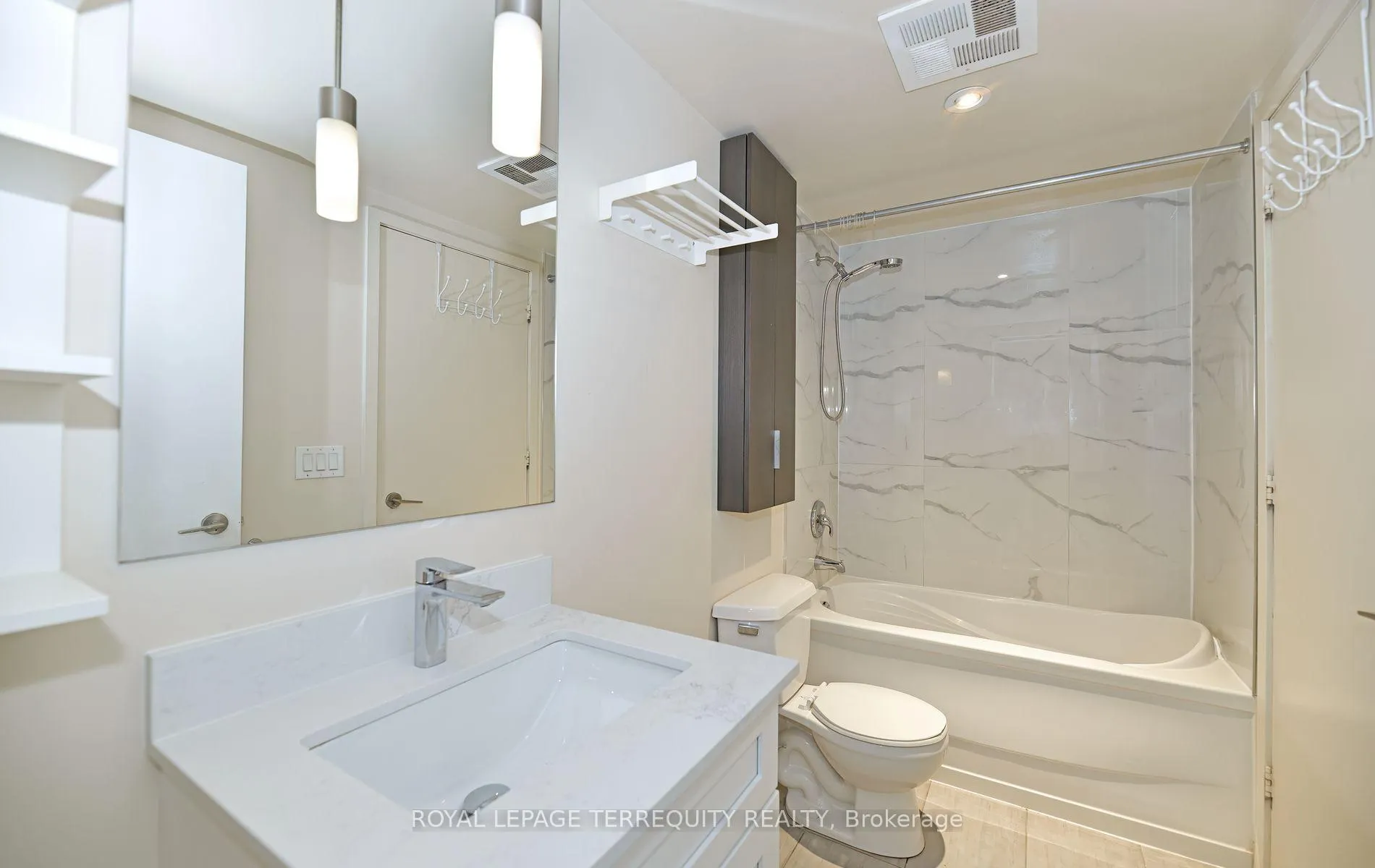 Photo 16 of Unit 2710, 110 Charles Street E, Toronto, Church-Yonge Corridor — HOMEH