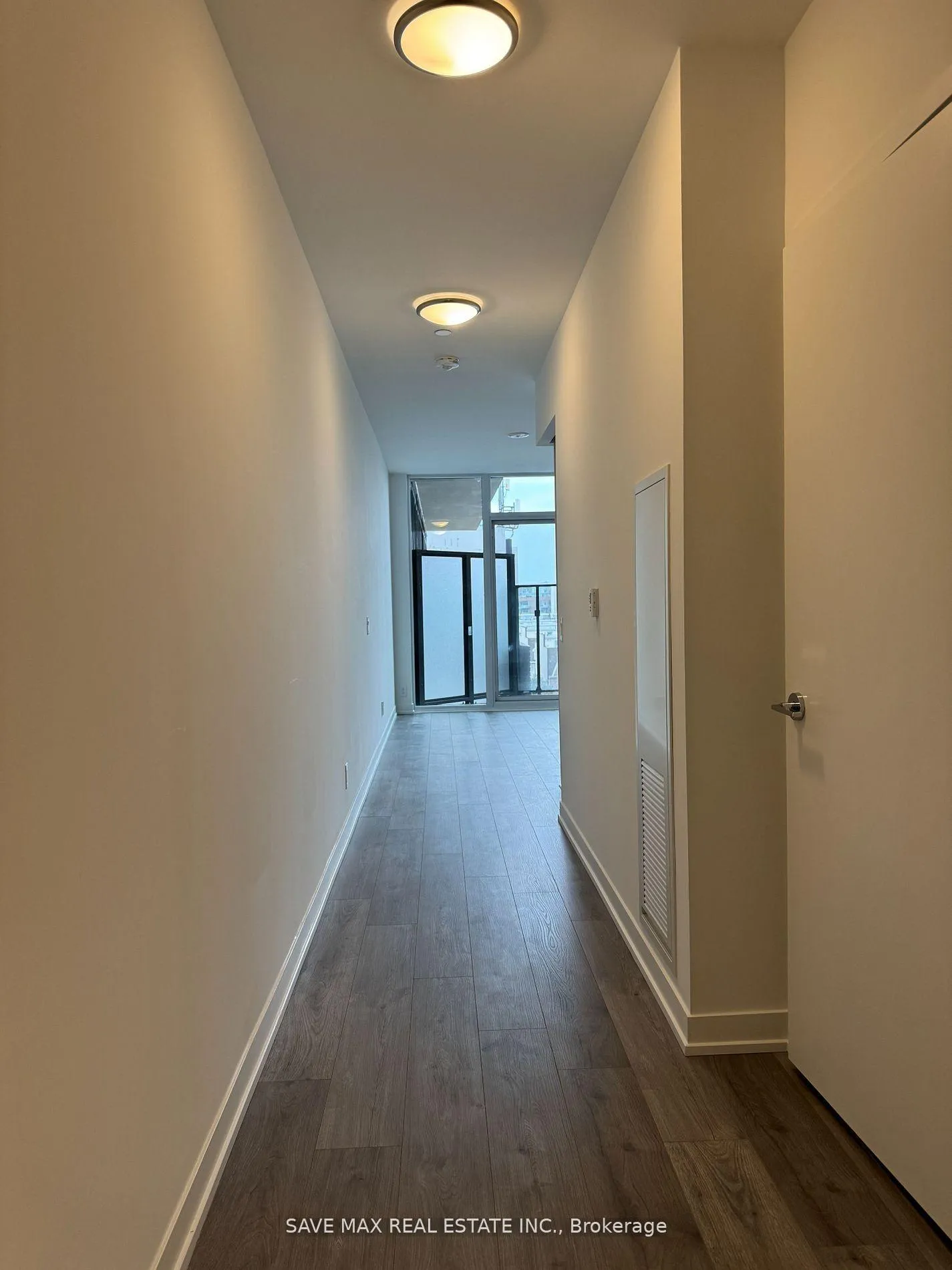 Photo 4 of Unit 501, 285 Dufferin Street, Toronto, South Parkdale — HOMEH