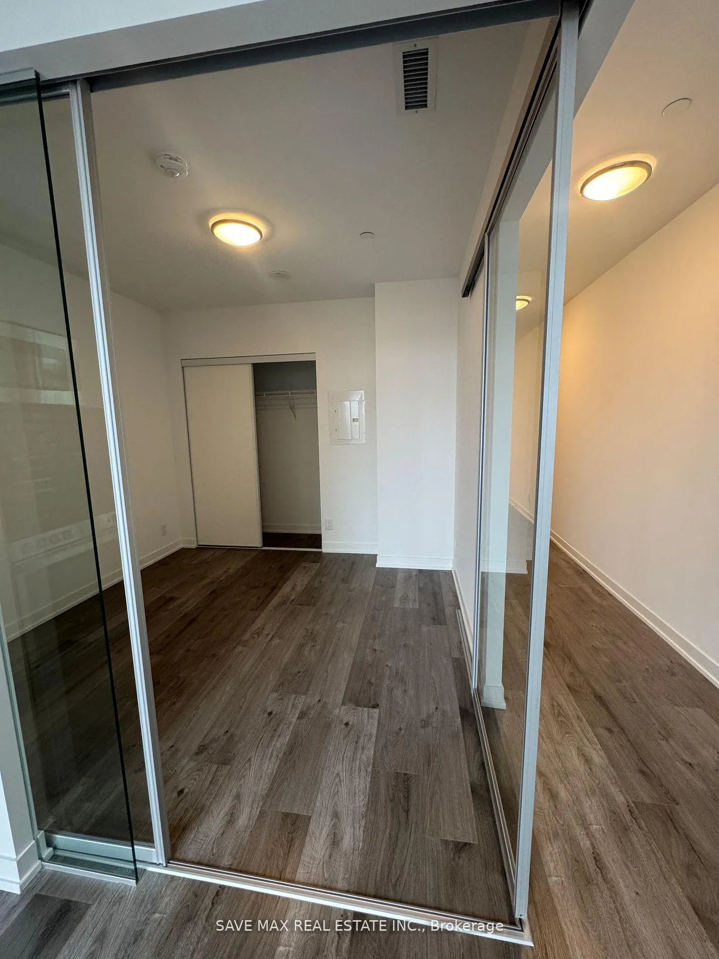 Photo 6 of Unit 501, 285 Dufferin Street, Toronto, South Parkdale — HOMEH