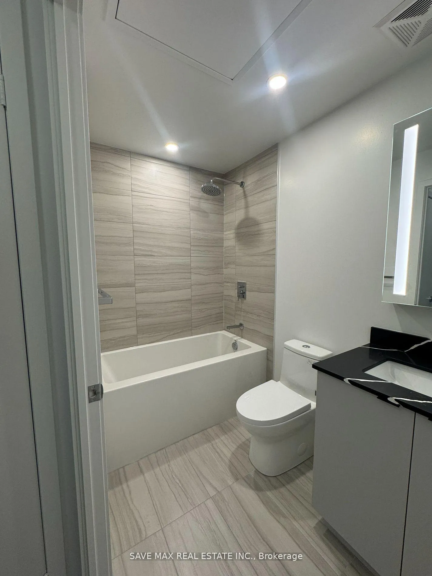 Photo 8 of Unit 501, 285 Dufferin Street, Toronto, South Parkdale — HOMEH