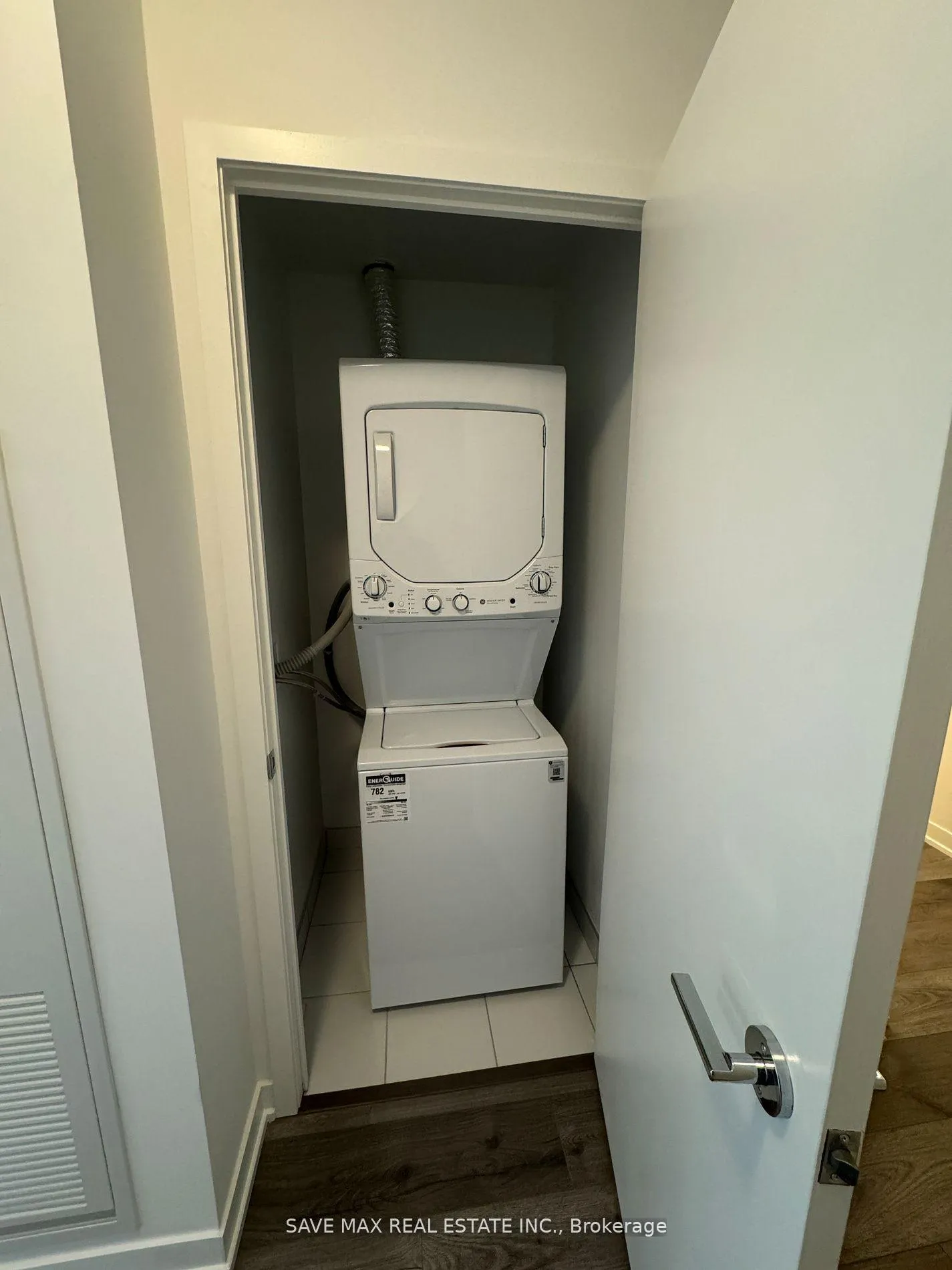 Photo 9 of Unit 501, 285 Dufferin Street, Toronto, South Parkdale — HOMEH