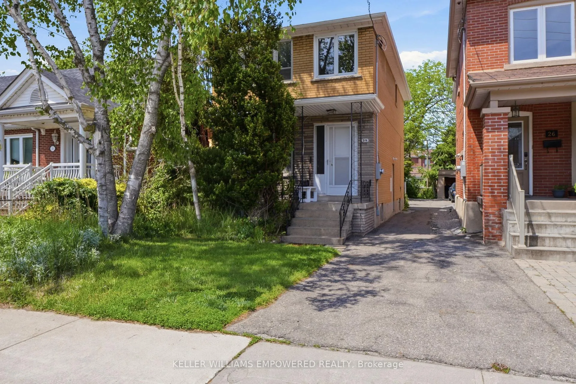 Photo 2 of 28 East Drive, Toronto, Rockcliffe-Smythe — HOMEH