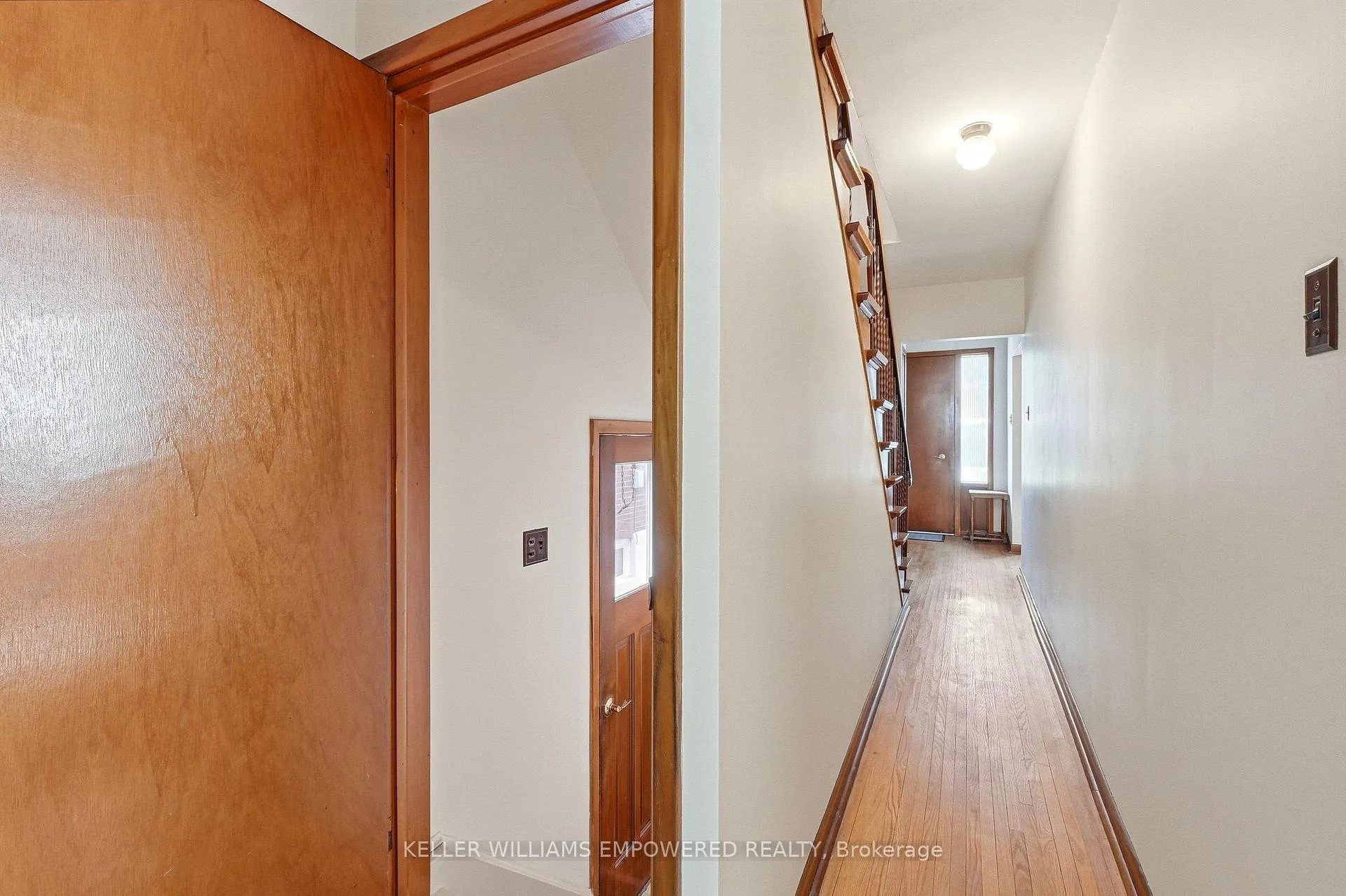 Photo 20 of 28 East Drive, Toronto, Rockcliffe-Smythe — HOMEH