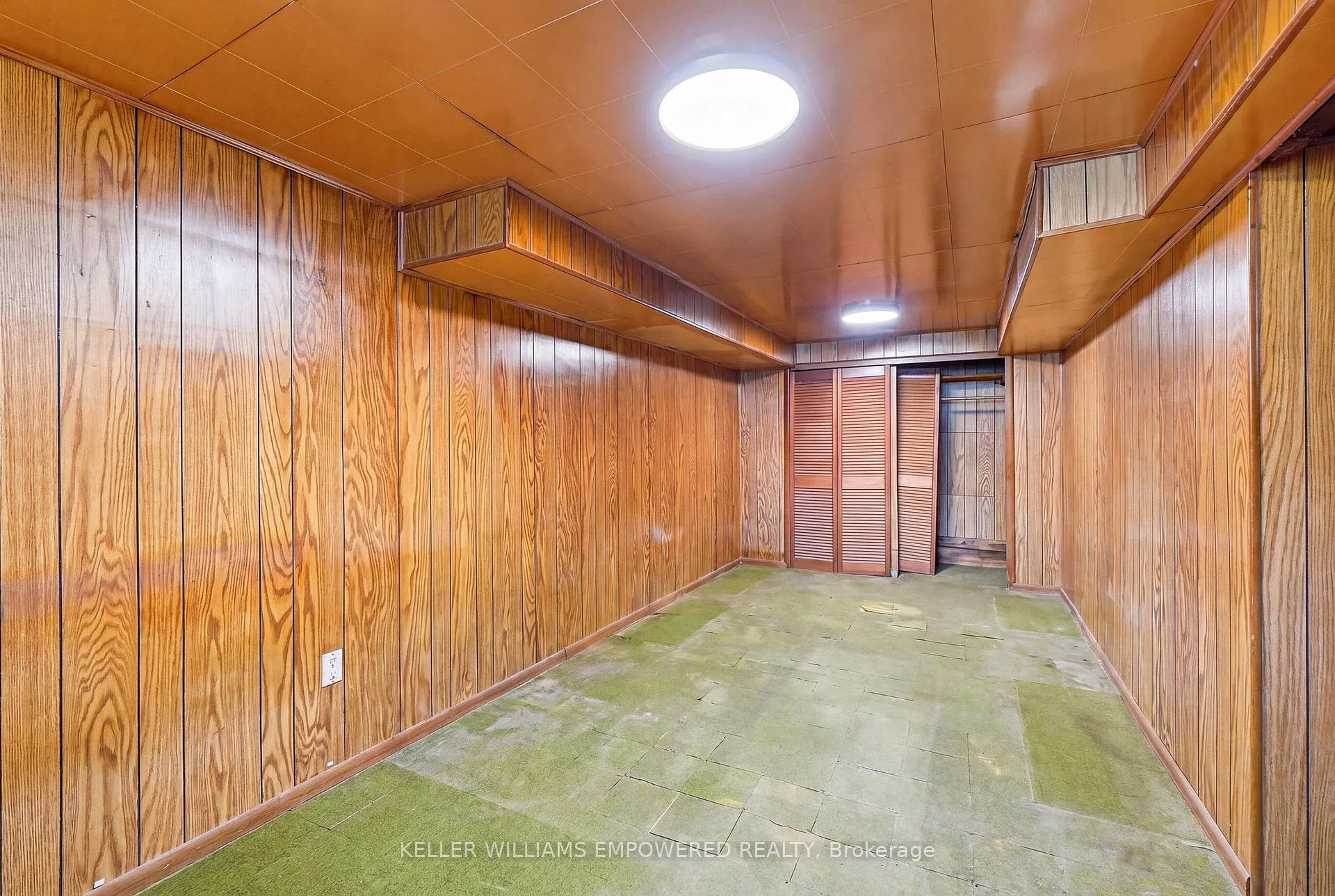 Photo 34 of 28 East Drive, Toronto, Rockcliffe-Smythe — HOMEH