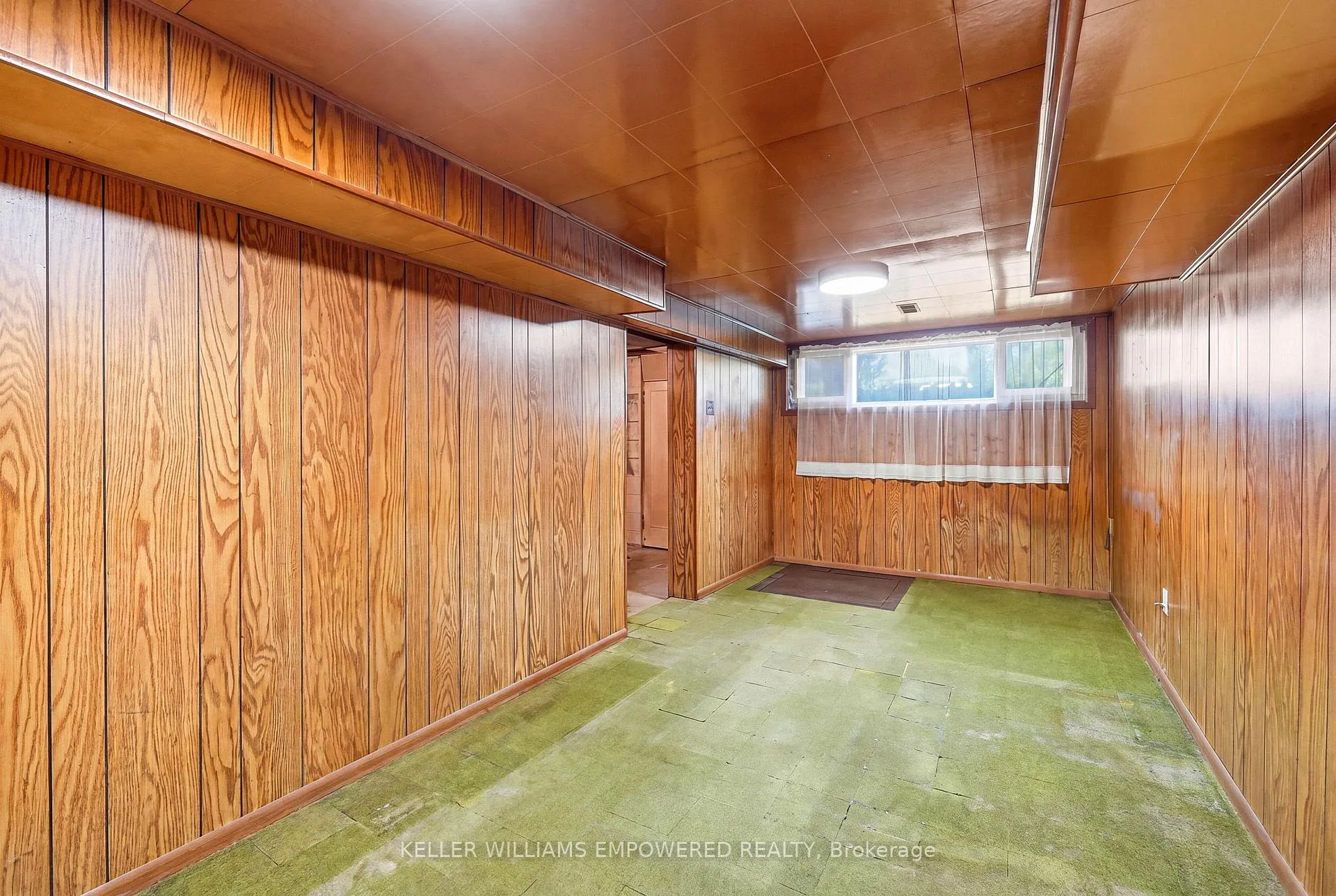 Photo 36 of 28 East Drive, Toronto, Rockcliffe-Smythe — HOMEH