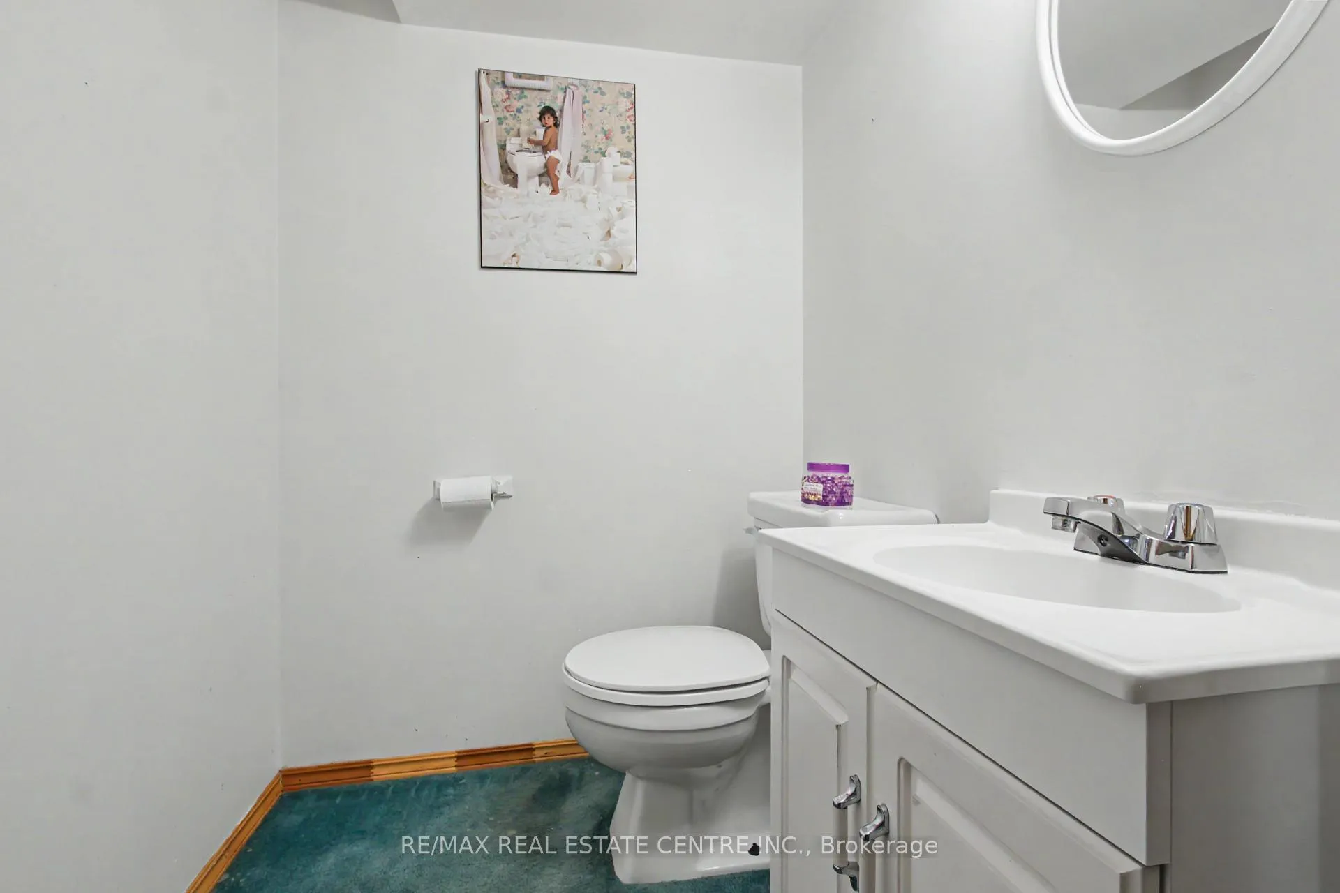 Photo 20 of 203 Moffat Drive, Cambridge — HOMEH