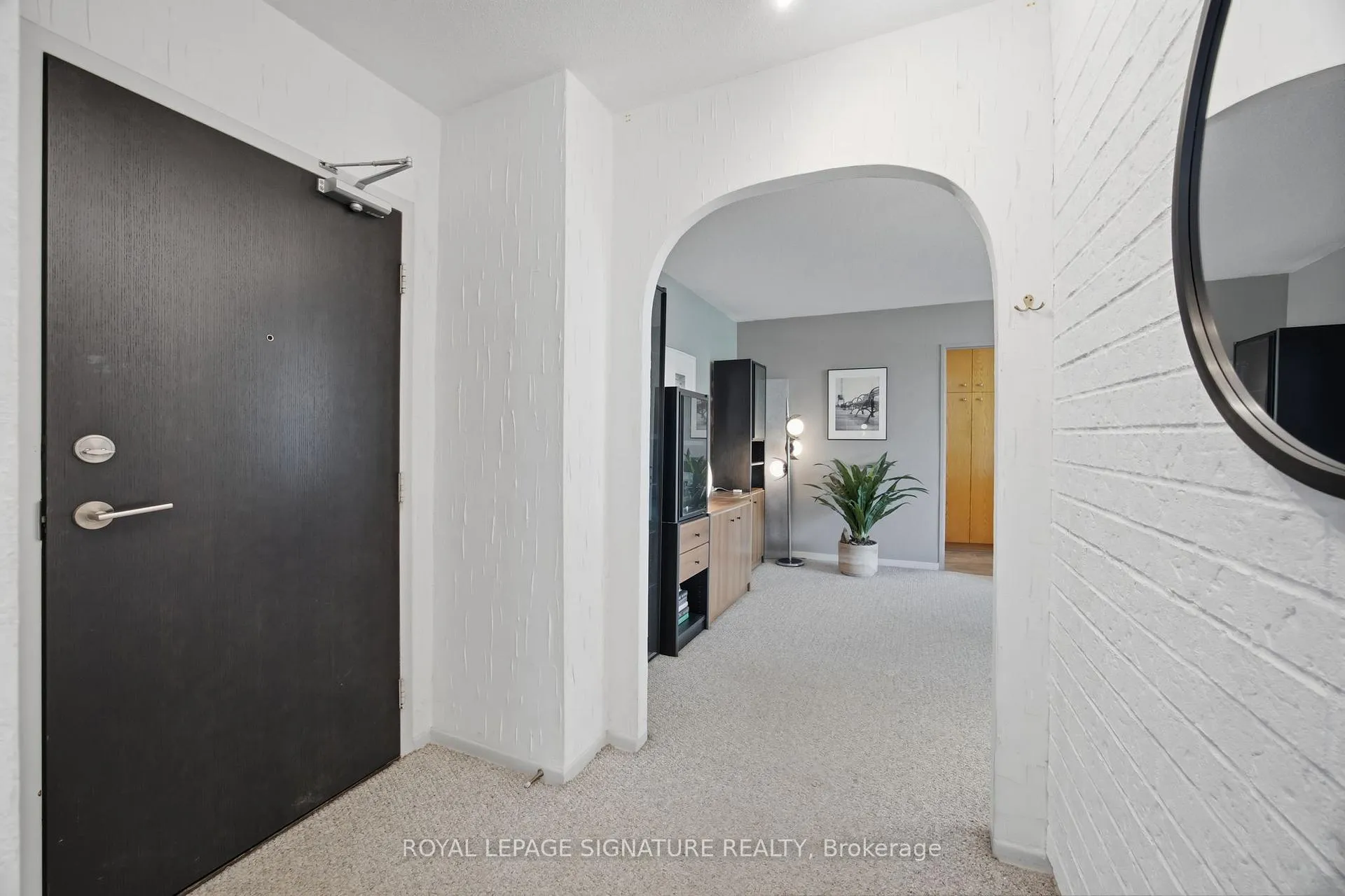 Photo 2 of Unit 201, 15 Vicora Linkway, Toronto, Flemingdon Park — HOMEH