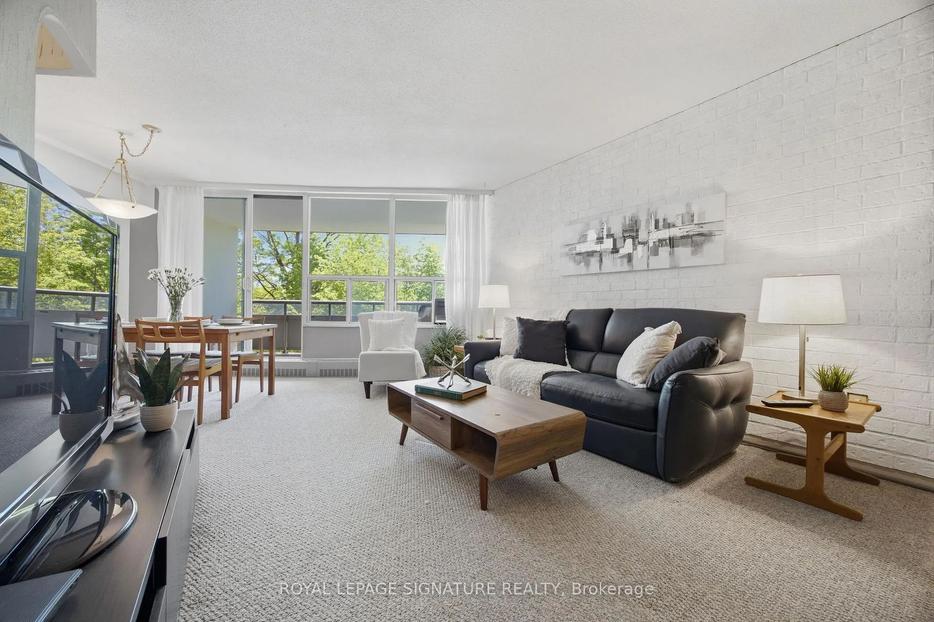 Photo 6 of Unit 201, 15 Vicora Linkway, Toronto, Flemingdon Park — HOMEH
