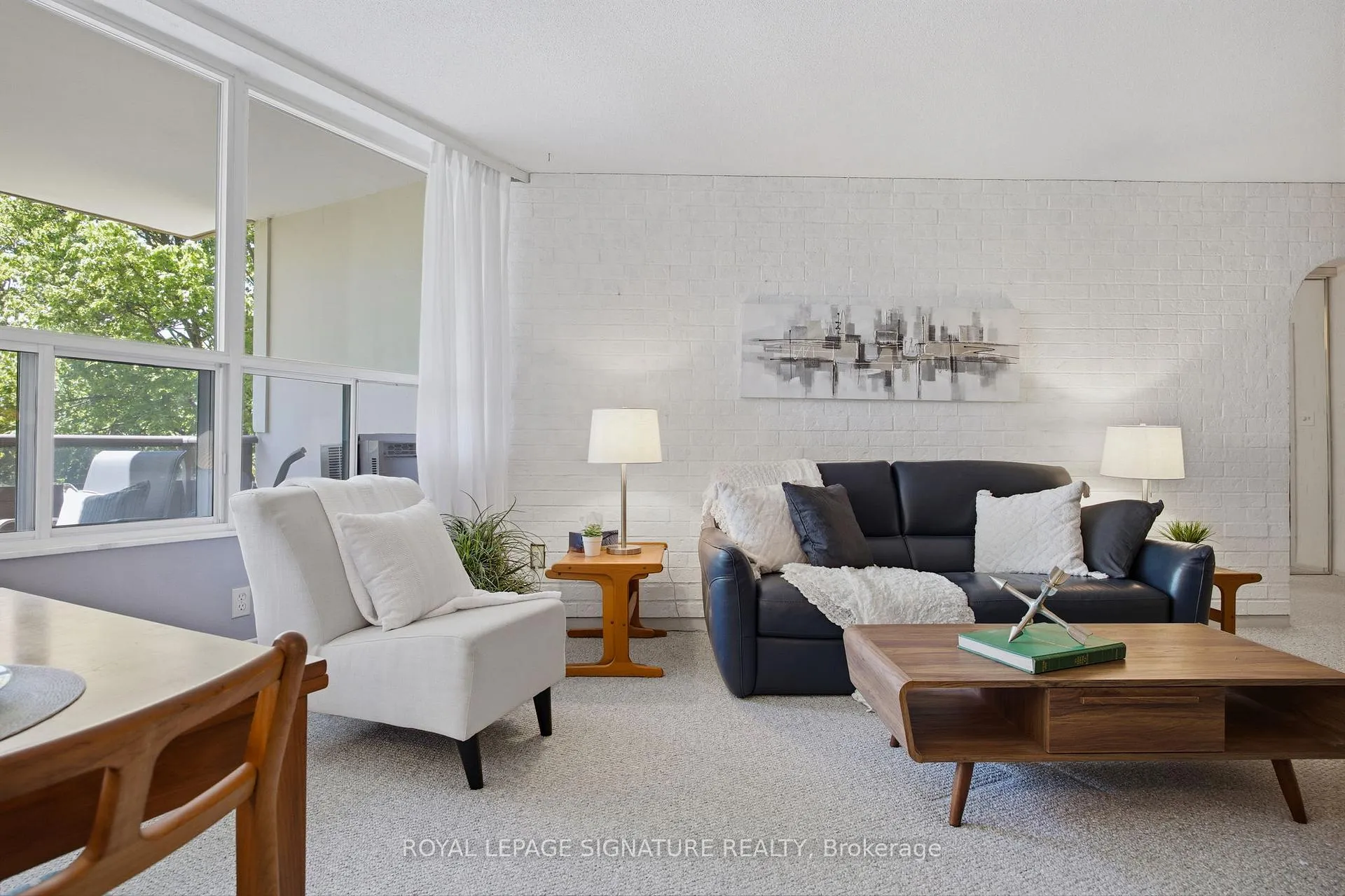 Photo 7 of Unit 201, 15 Vicora Linkway, Toronto, Flemingdon Park — HOMEH