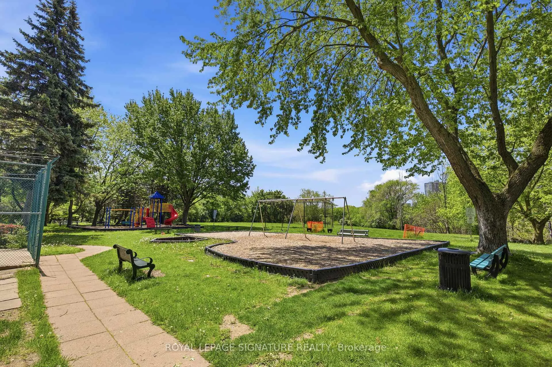 Photo 39 of Unit 201, 15 Vicora Linkway, Toronto, Flemingdon Park — HOMEH