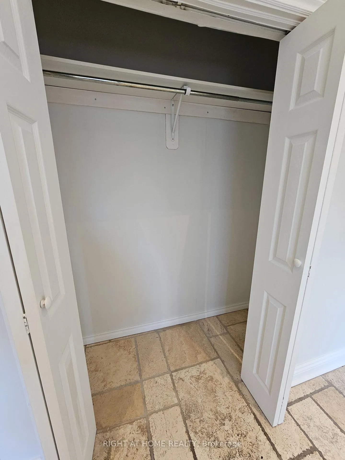 Photo 17 of Unit 3F, 550 Yonge Street, Toronto, Bay Street Corridor — HOMEH