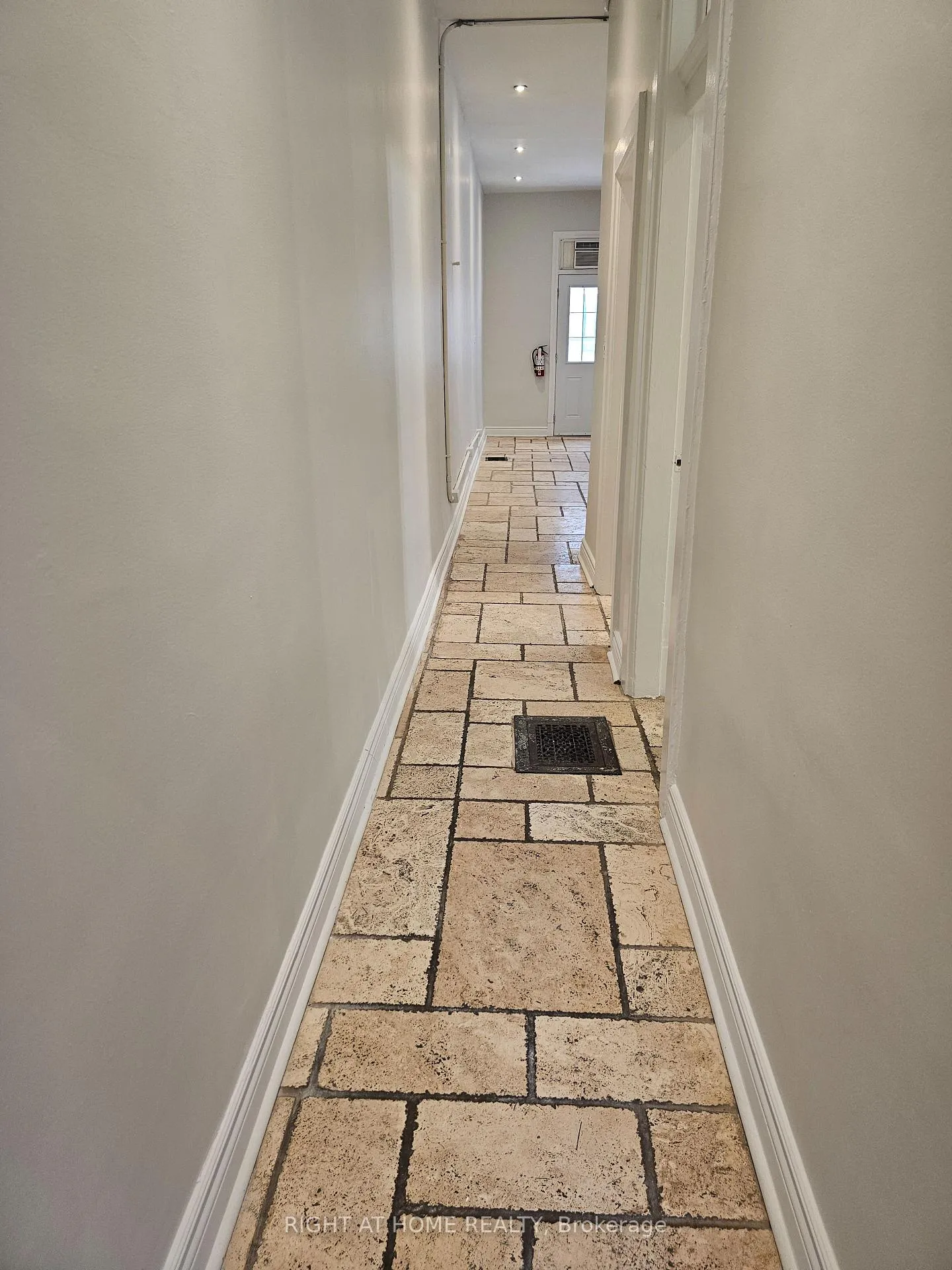 Photo 18 of Unit 3F, 550 Yonge Street, Toronto, Bay Street Corridor — HOMEH