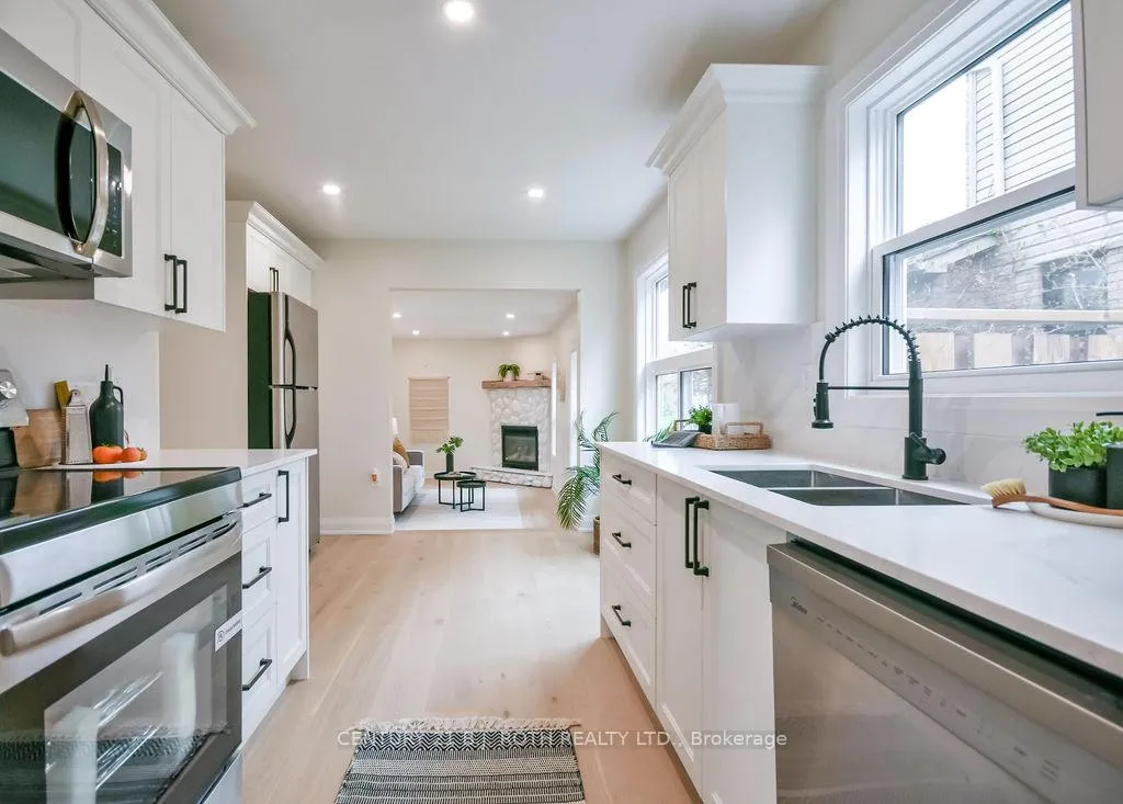 Photo 9 of 20 Hadden Crescent, Barrie, Cundles East — HOMEH