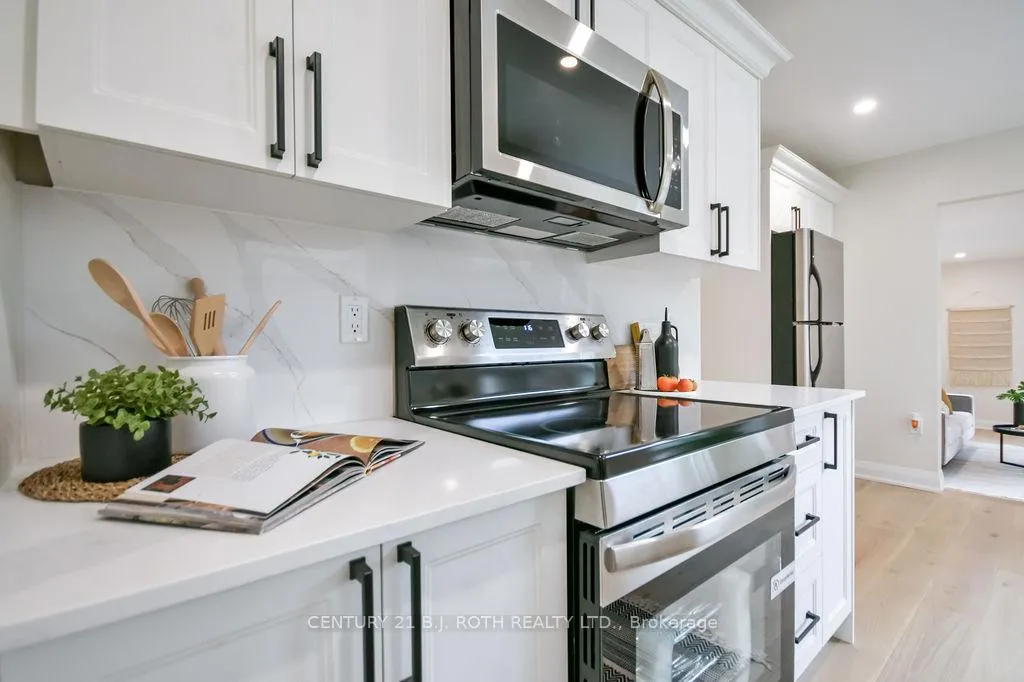 Photo 10 of 20 Hadden Crescent, Barrie, Cundles East — HOMEH