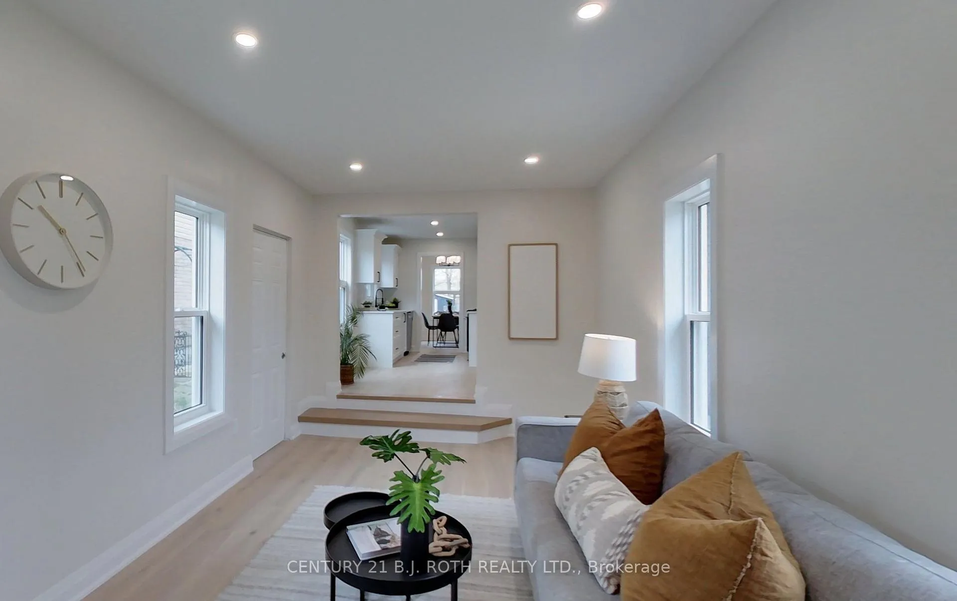 Photo 18 of 20 Hadden Crescent, Barrie, Cundles East — HOMEH