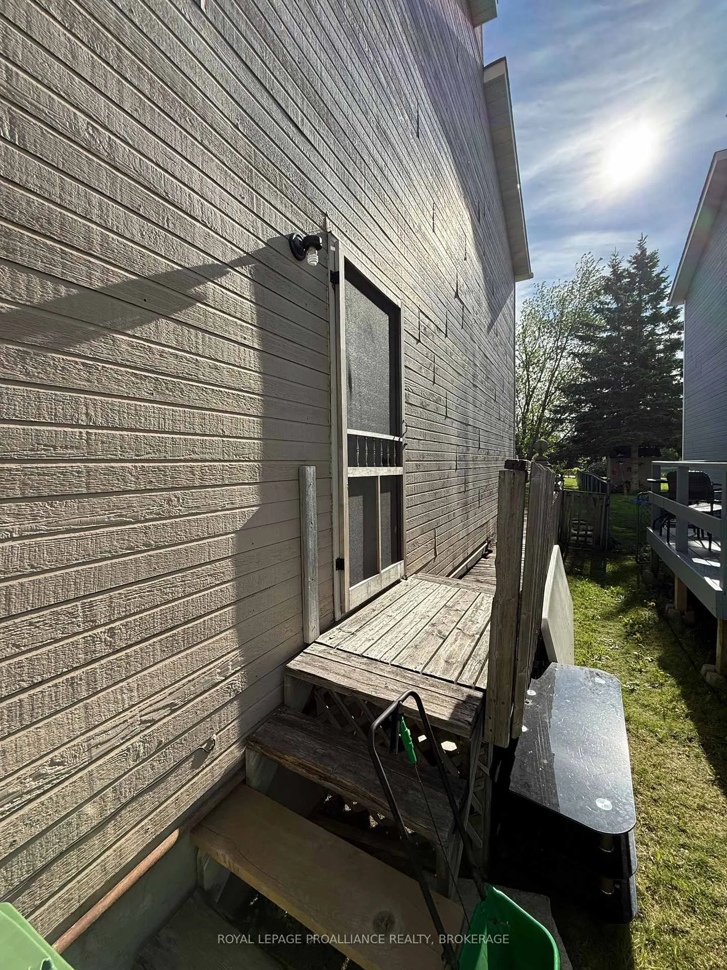 Photo 3 of 772 Littlestone Crescent, Kingston, East Gardiners Rd — HOMEH