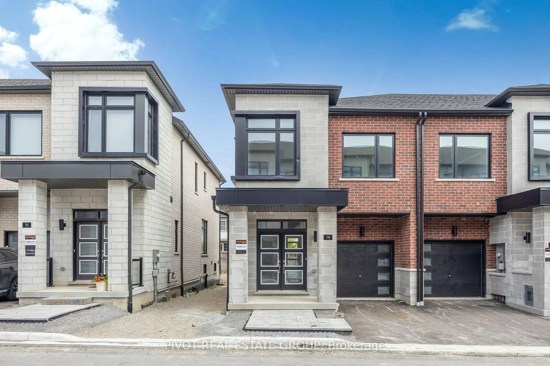 Front of 14 Observatory Way