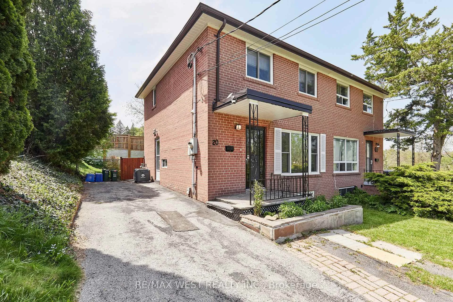 Photo 1 of 20 Mill Street, Markham, Vinegar Hill — HOMEH