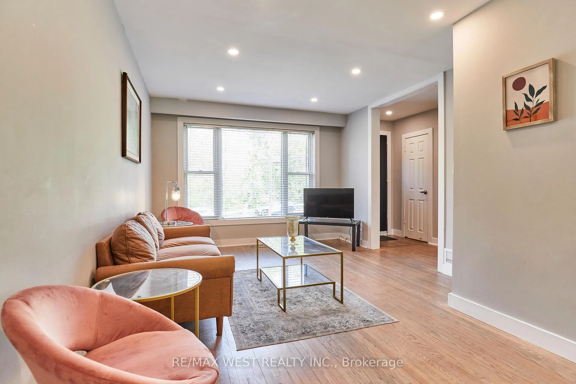 Photo 6 of 20 Mill Street, Markham, Vinegar Hill — HOMEH