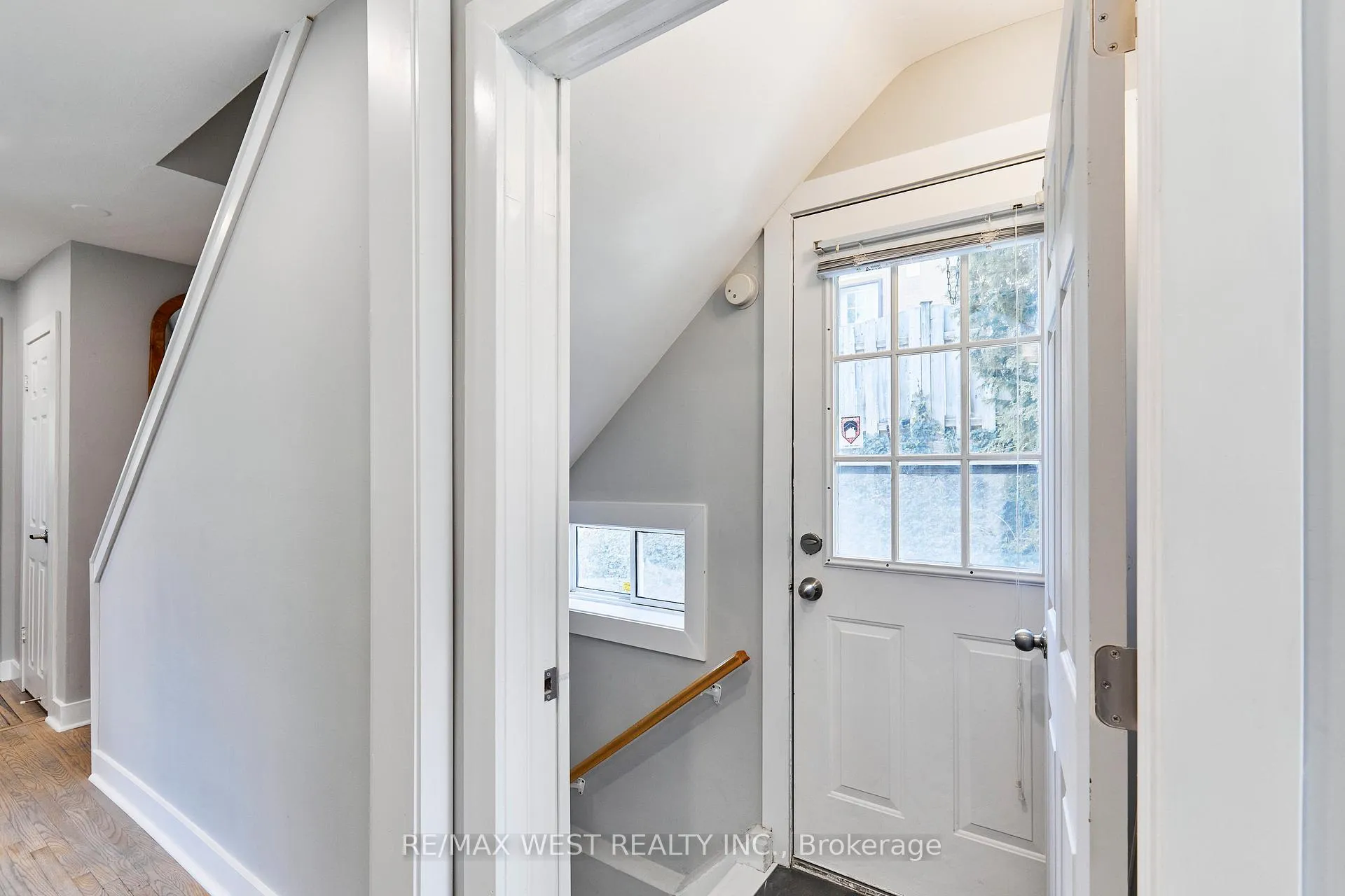 Photo 12 of 20 Mill Street, Markham, Vinegar Hill — HOMEH