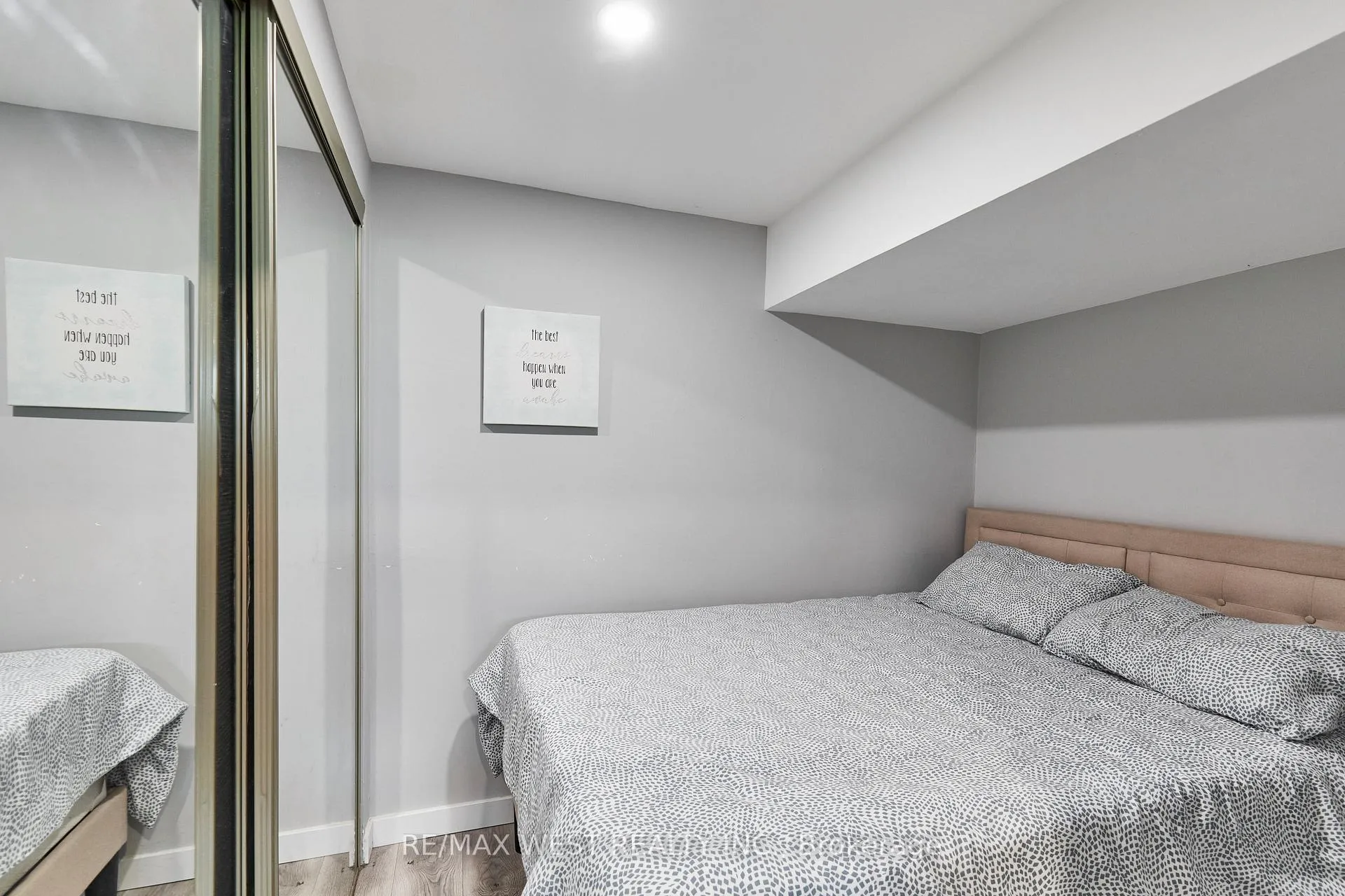 Photo 15 of 20 Mill Street, Markham, Vinegar Hill — HOMEH