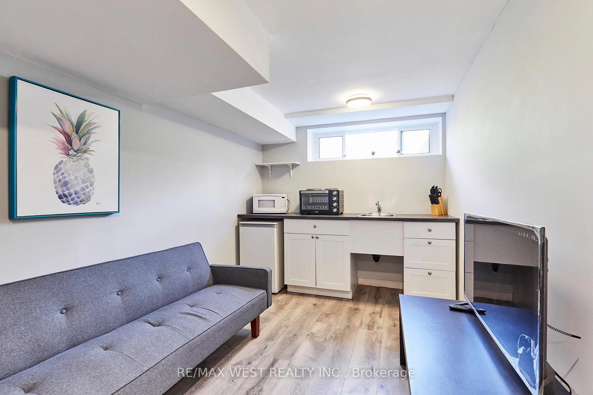 Photo 16 of 20 Mill Street, Markham, Vinegar Hill — HOMEH