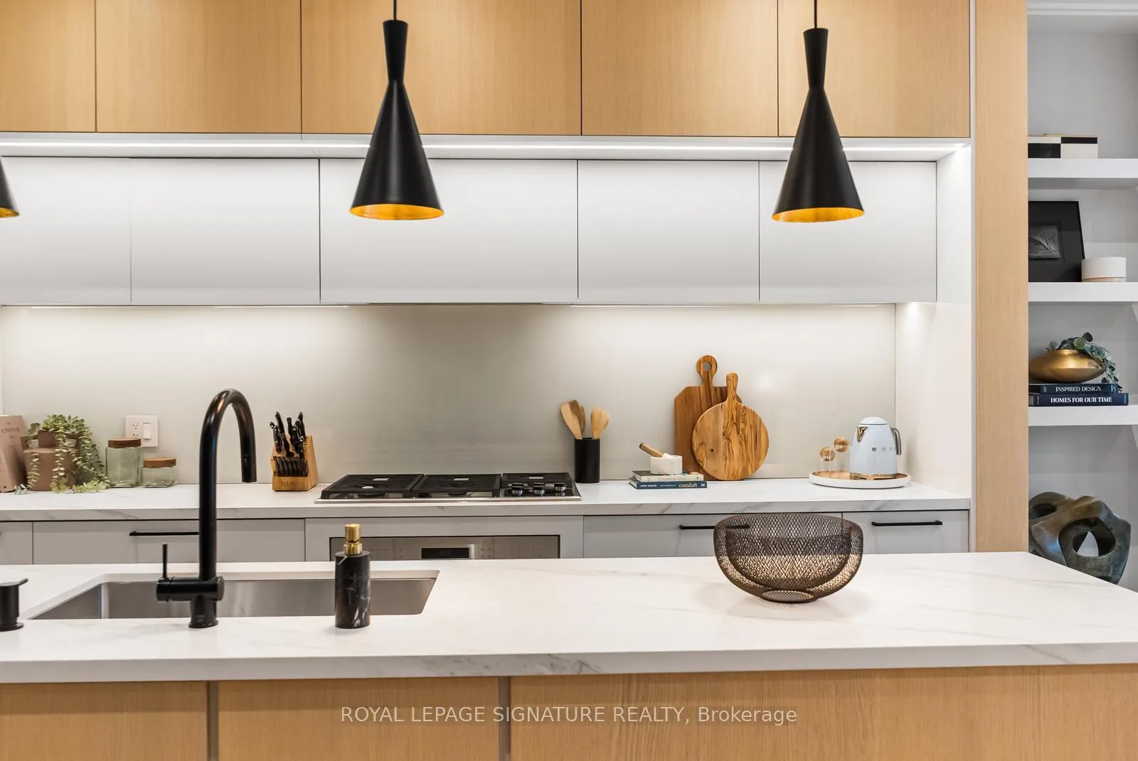 Photo 13 of 588 Woburn Avenue, Toronto, Bedford Park-Nortown — HOMEH
