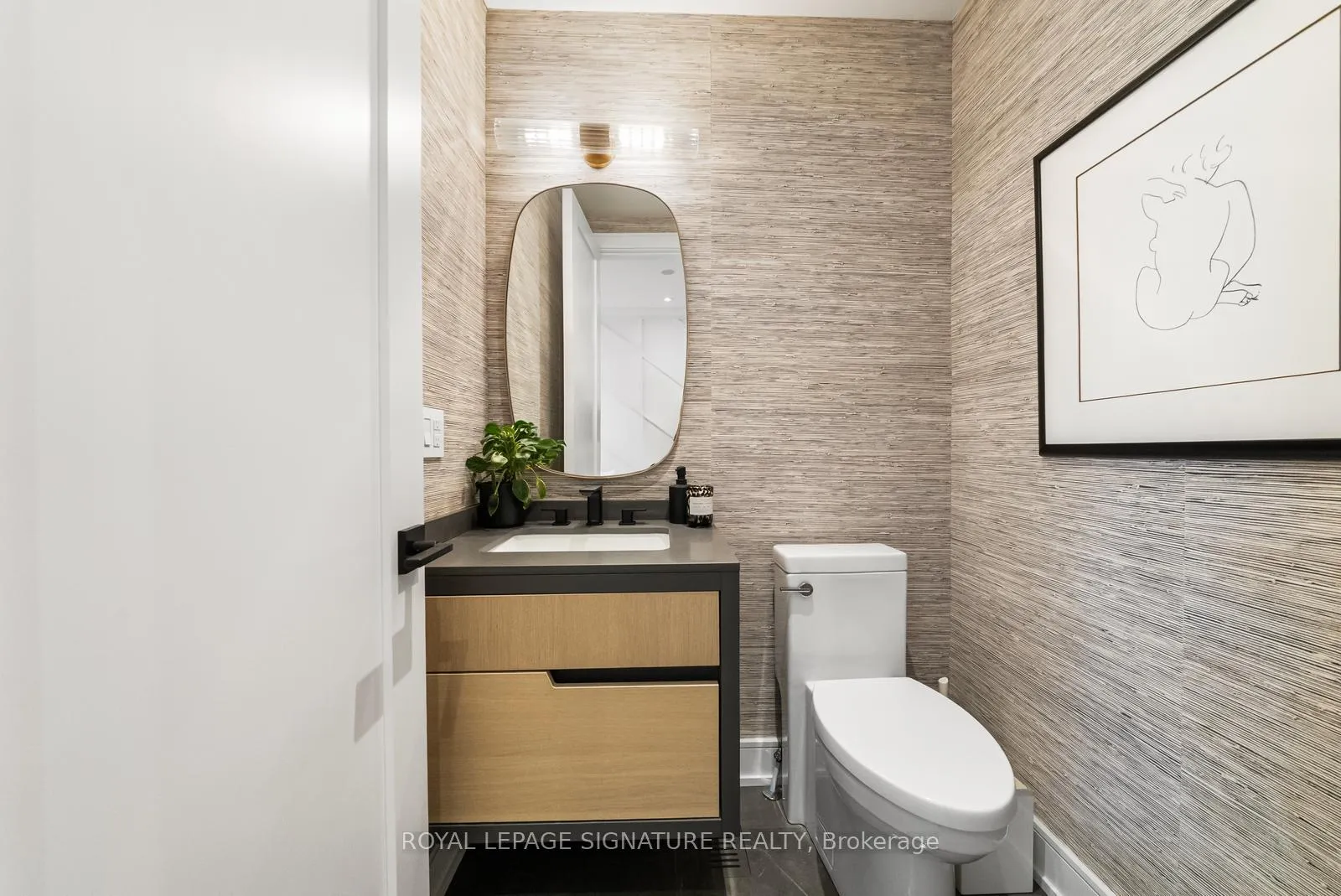 Photo 19 of 588 Woburn Avenue, Toronto, Bedford Park-Nortown — HOMEH
