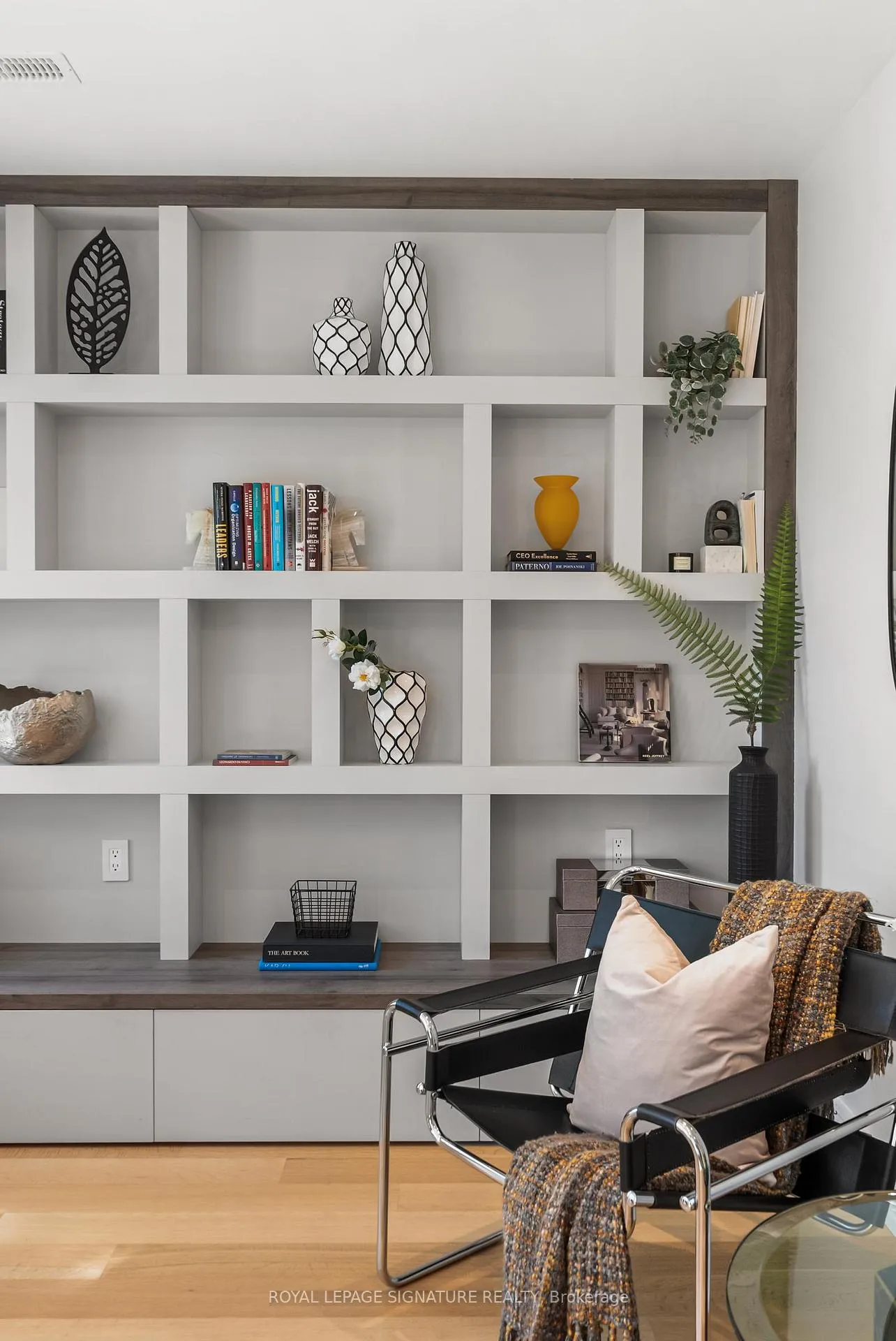 Photo 33 of 588 Woburn Avenue, Toronto, Bedford Park-Nortown — HOMEH