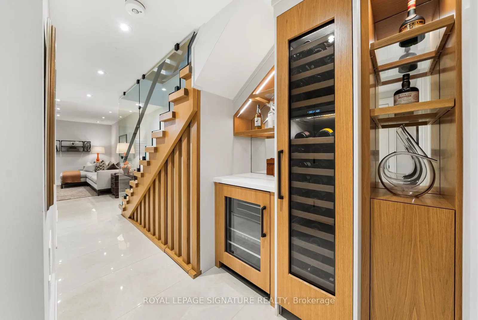Photo 38 of 588 Woburn Avenue, Toronto, Bedford Park-Nortown — HOMEH