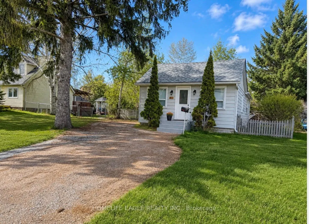 Front of 142 Riveredge Drive