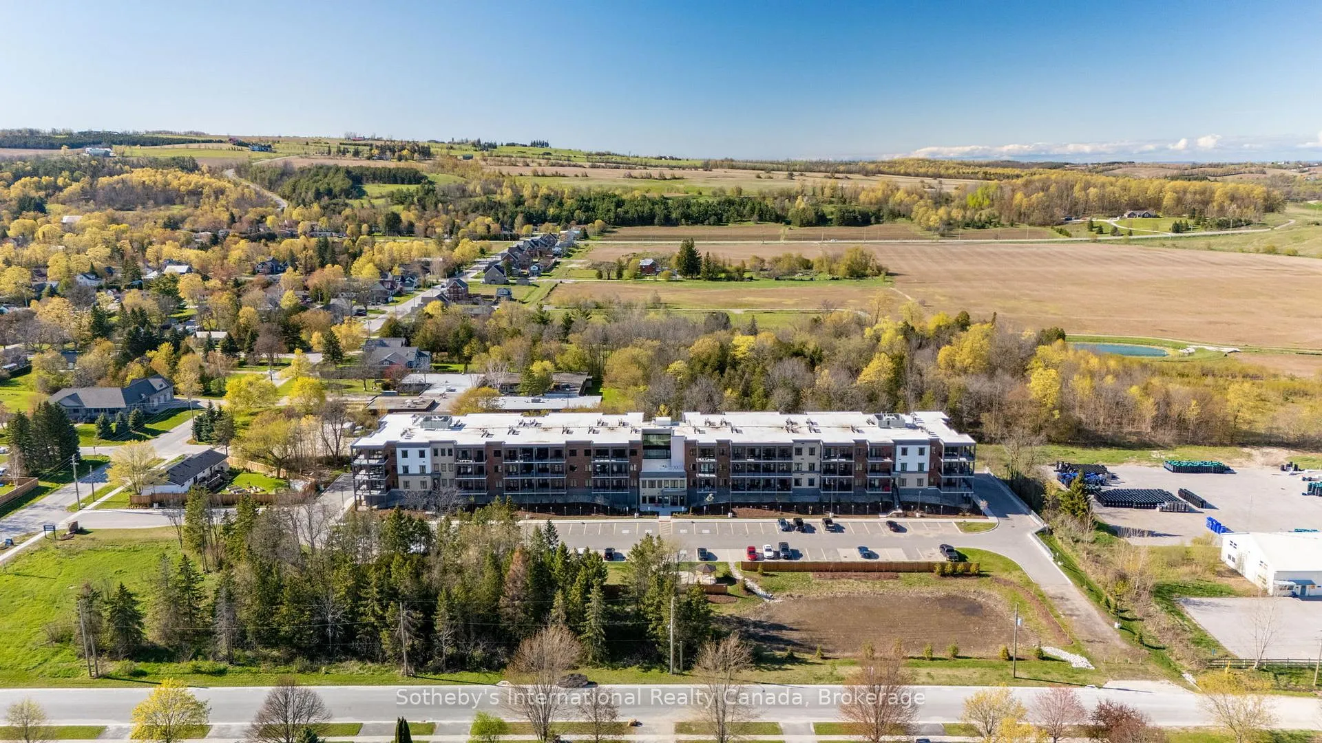 Photo 33 of Unit 411, 121 Mary Street, Clearview, Creemore — HOMEH