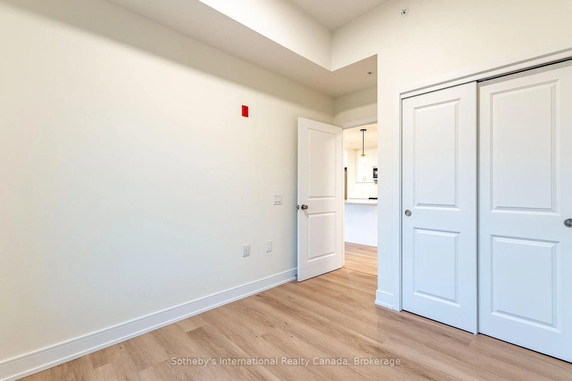 Photo 15 of Unit 411, 121 Mary Street, Clearview, Creemore — HOMEH