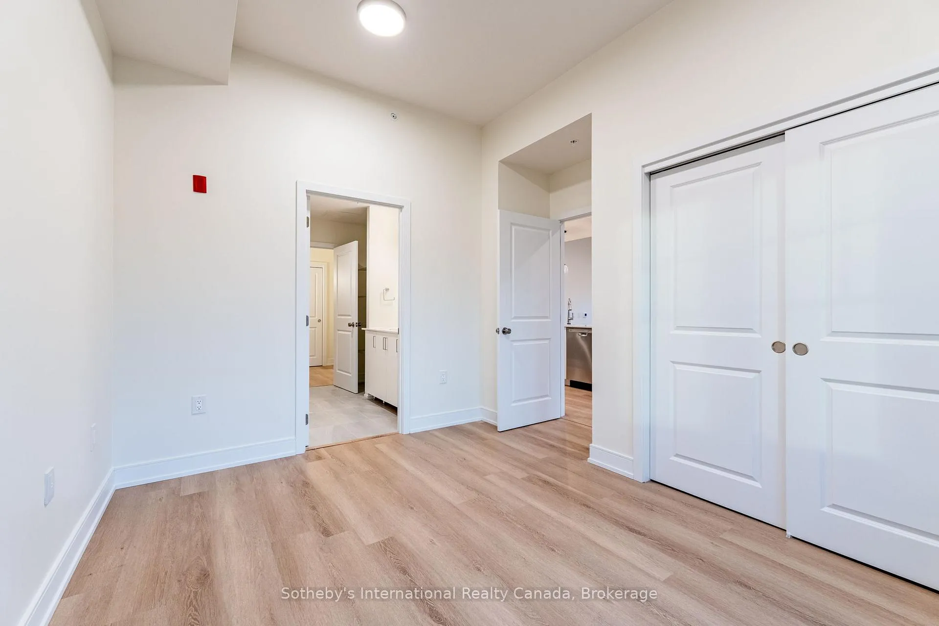 Photo 26 of Unit 411, 121 Mary Street, Clearview, Creemore — HOMEH