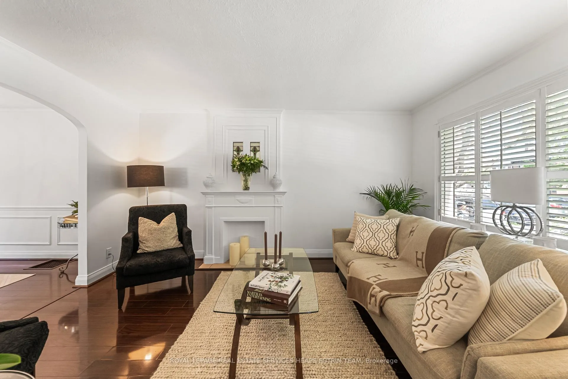 Photo 4 of 6 Beaufield Avenue, Toronto, Leaside — HOMEH