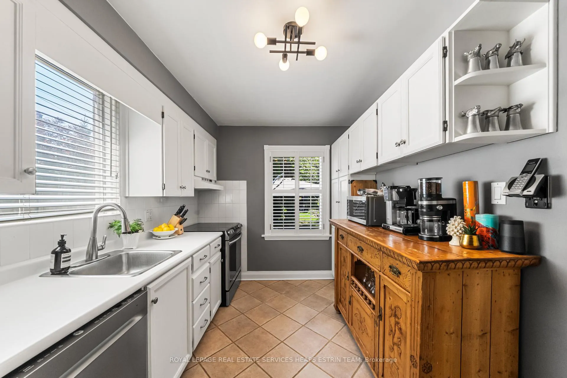 Photo 8 of 6 Beaufield Avenue, Toronto, Leaside — HOMEH