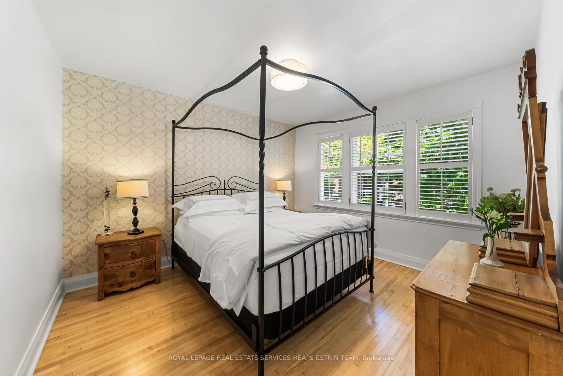 Photo 11 of 6 Beaufield Avenue, Toronto, Leaside — HOMEH