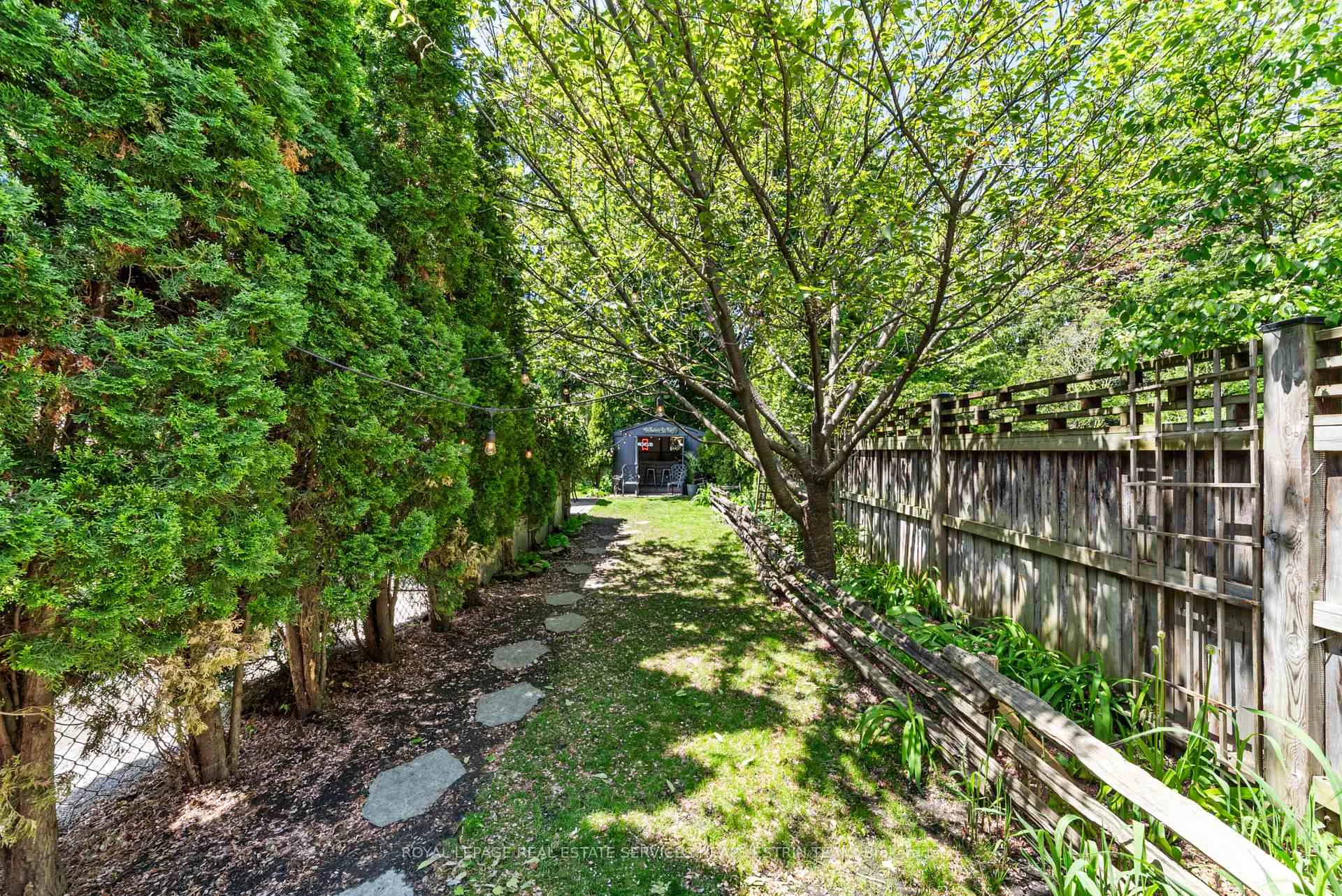 Photo 22 of 6 Beaufield Avenue, Toronto, Leaside — HOMEH