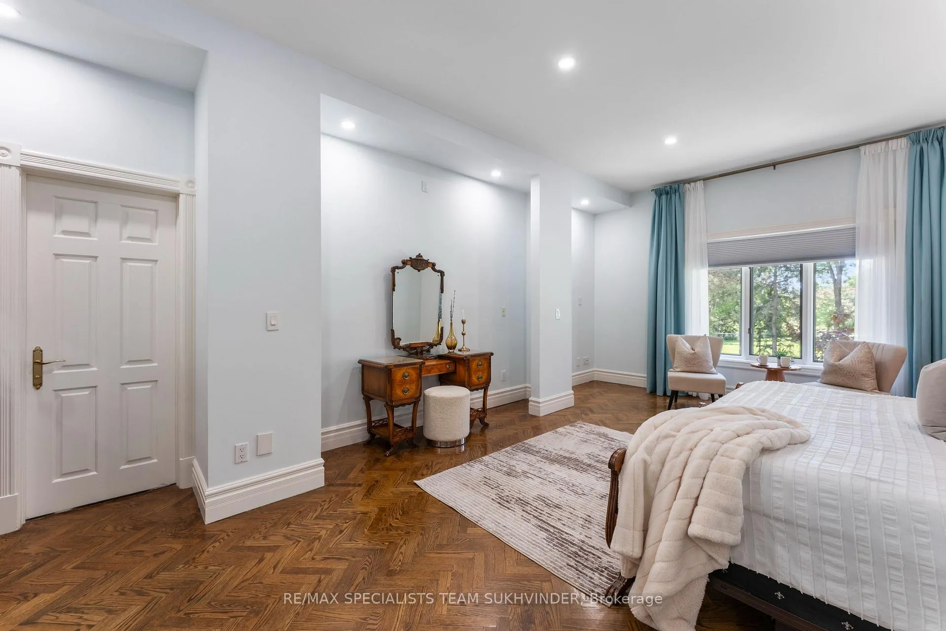 Photo 21 of 12 Edgeforest Drive, Brampton, Toronto Gore Rural Estate — HOMEH
