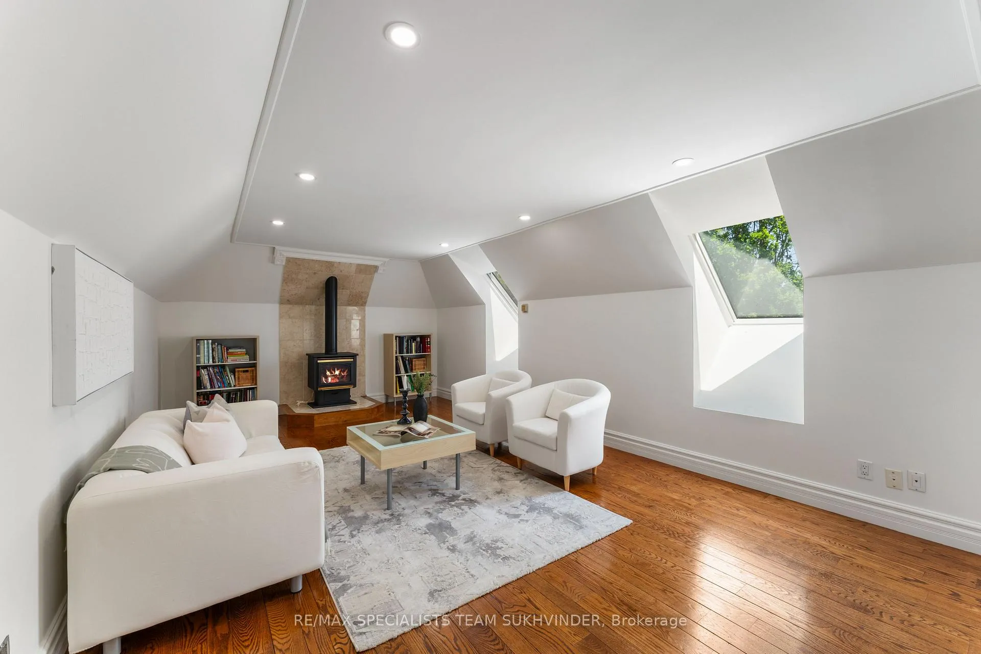 Photo 28 of 12 Edgeforest Drive, Brampton, Toronto Gore Rural Estate — HOMEH
