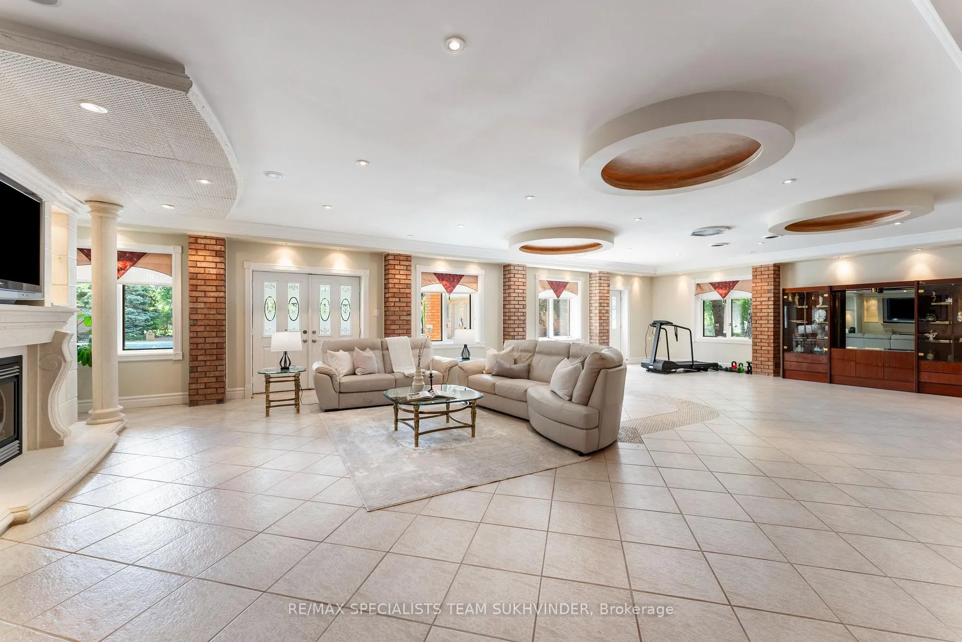 Photo 36 of 12 Edgeforest Drive, Brampton, Toronto Gore Rural Estate — HOMEH