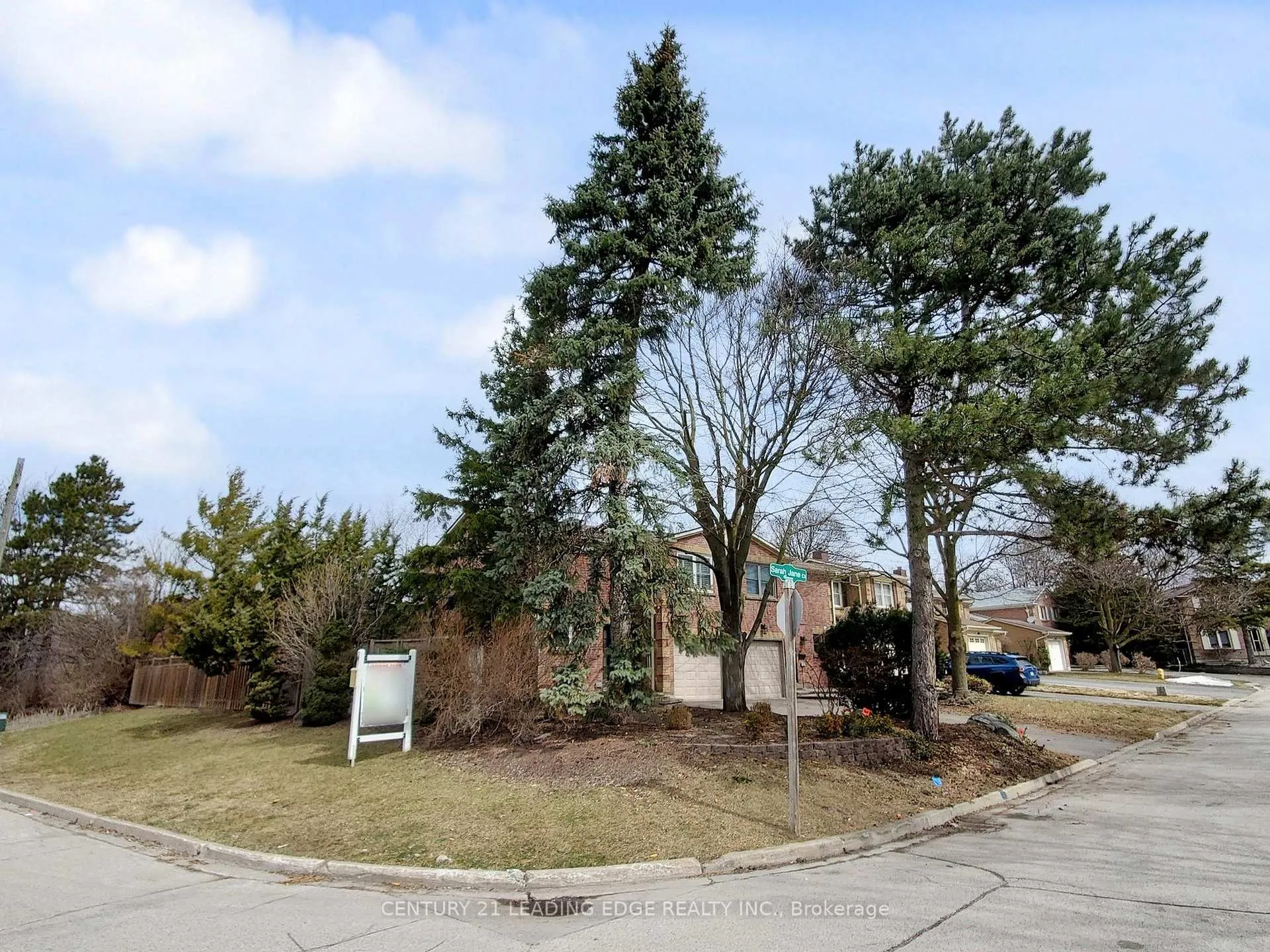 Photo 3 of 1 Sarah Jane Court, Markham, Bullock — HOMEH