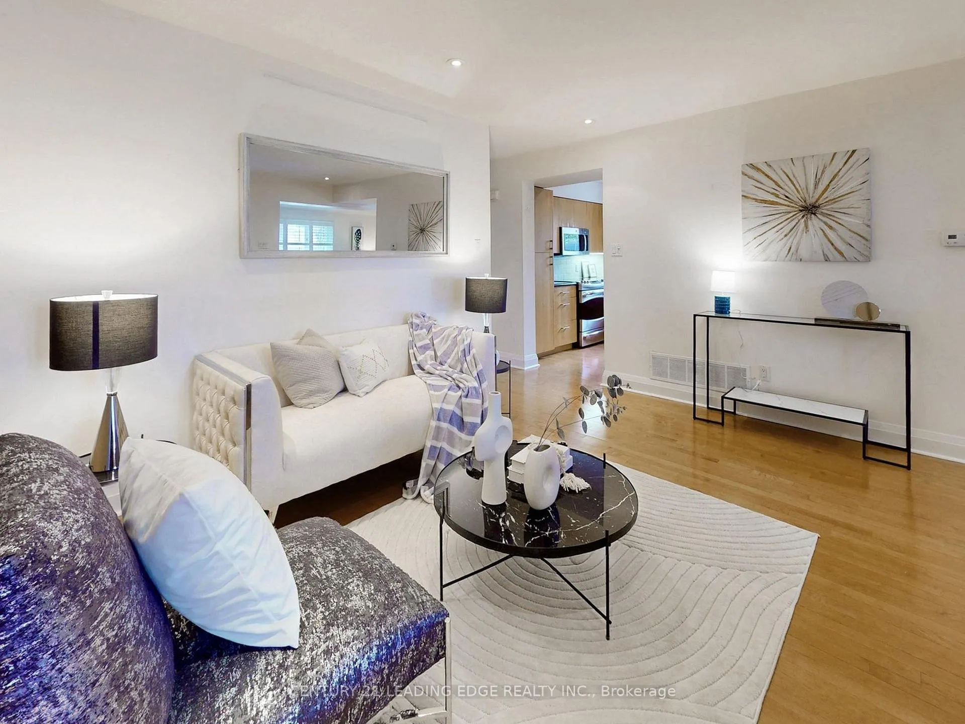Photo 6 of 1 Sarah Jane Court, Markham, Bullock — HOMEH