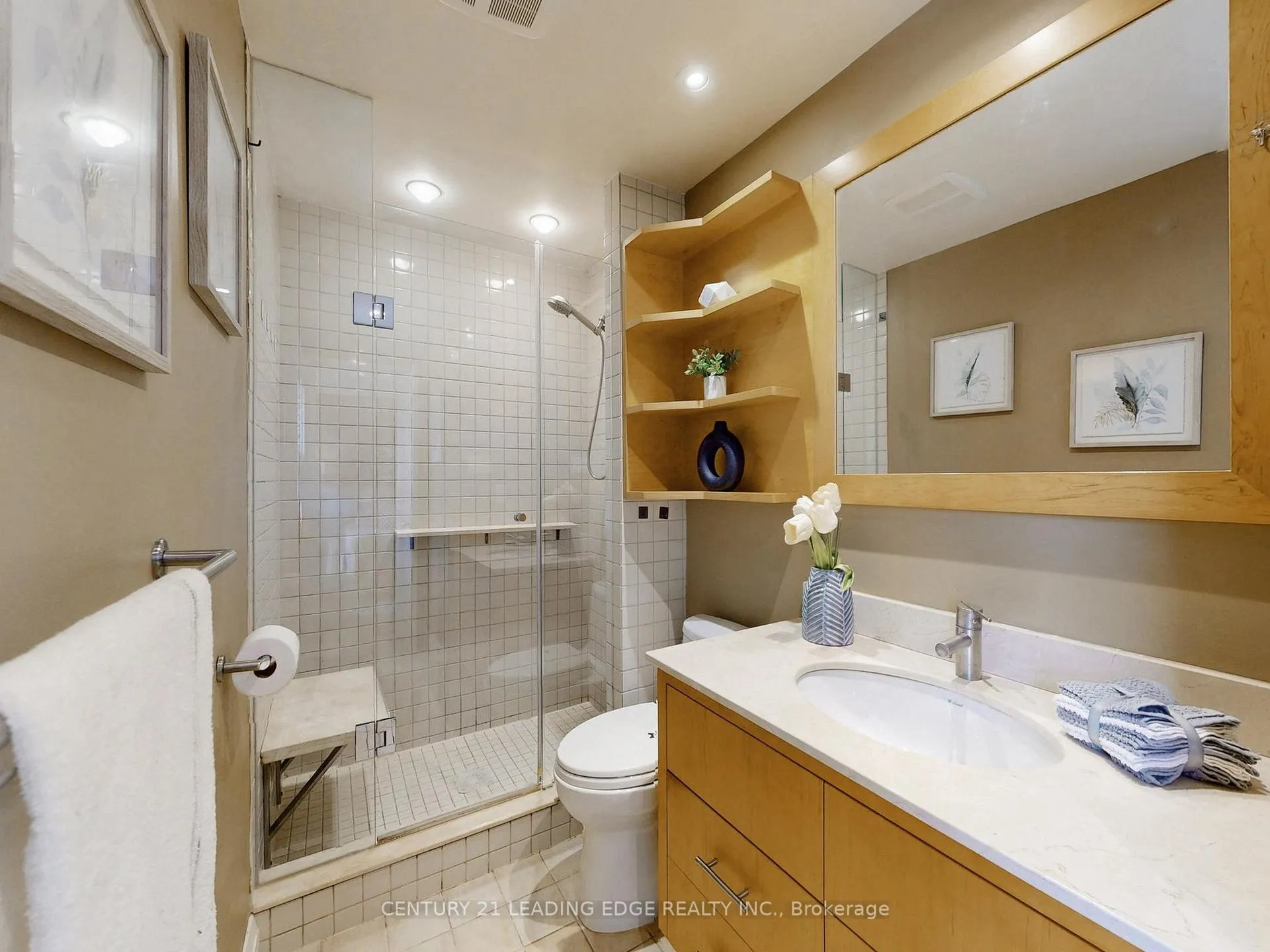 Photo 24 of 1 Sarah Jane Court, Markham, Bullock — HOMEH